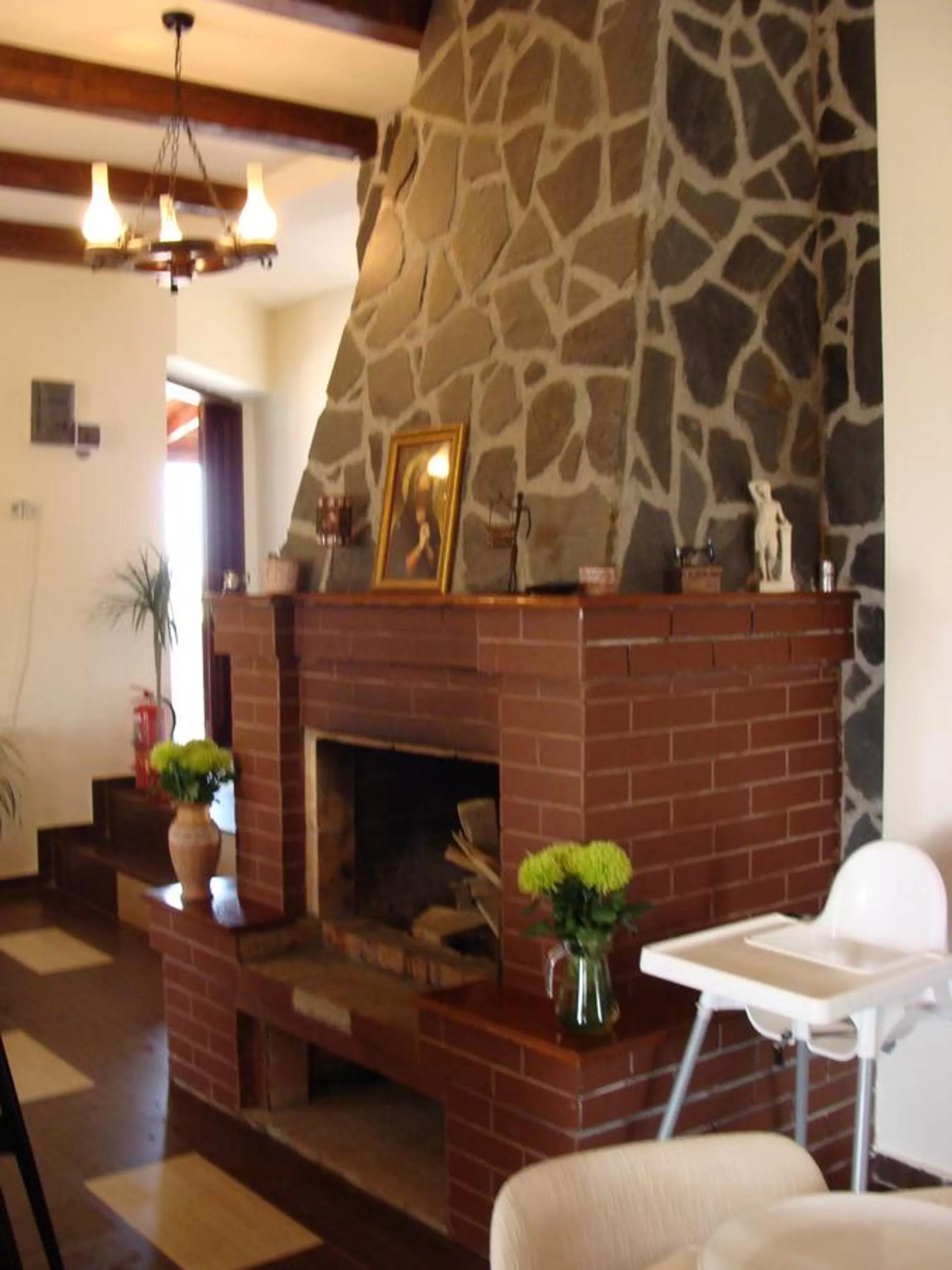 Decorative detail, BBQ Facilities in Pensiunea Taverna Bucium