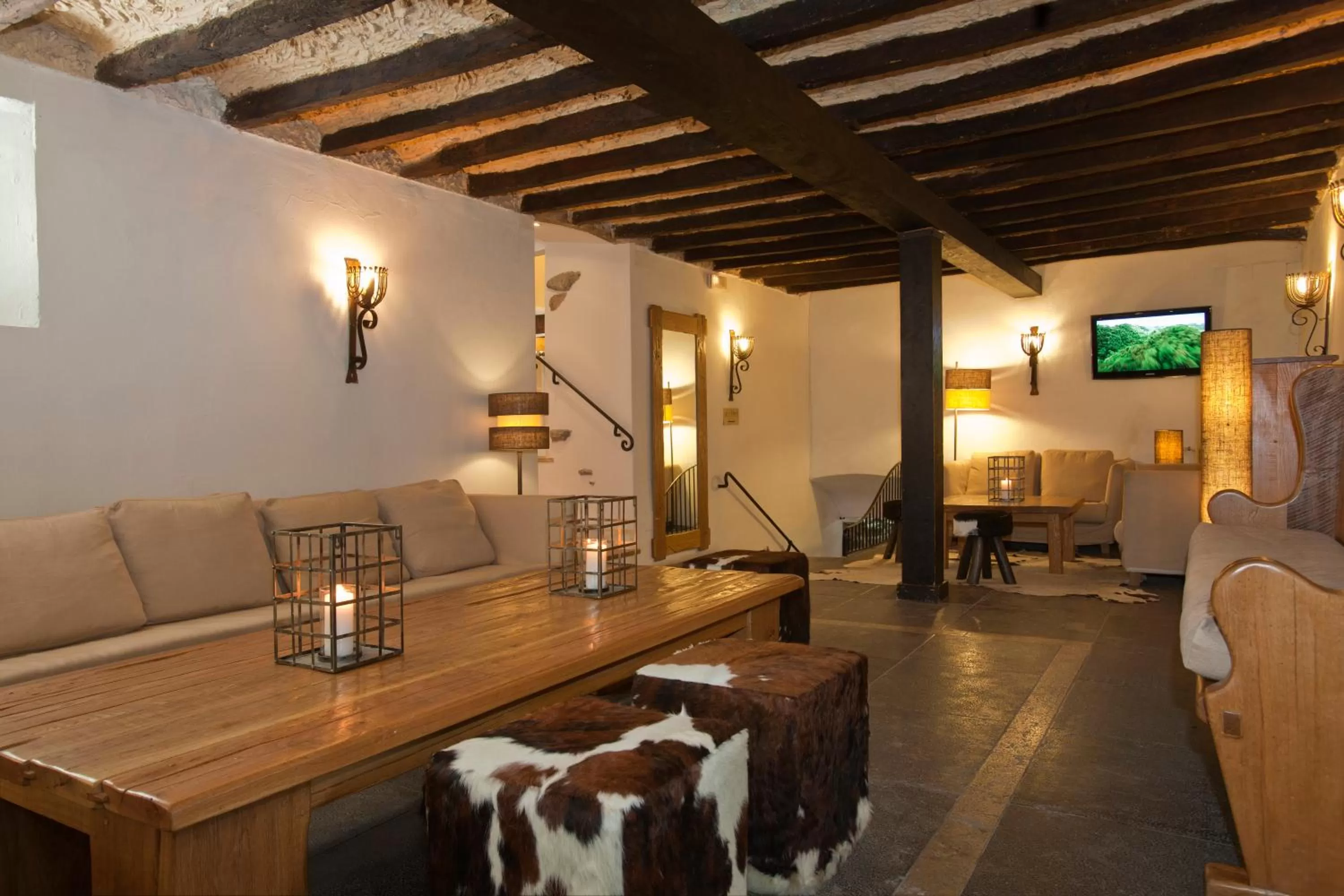 Lounge or bar in Hotel Es Port