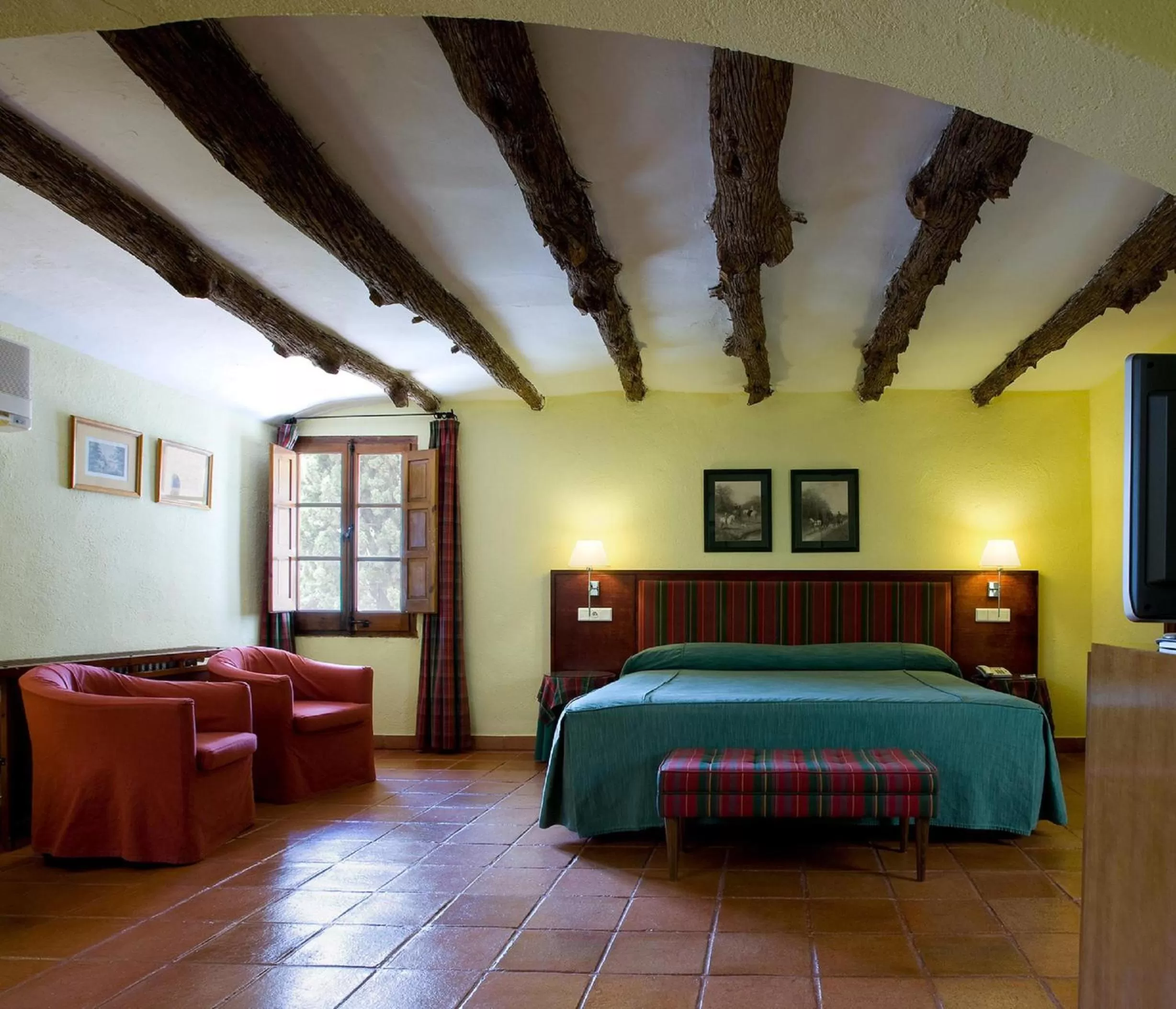 Photo of the whole room, Bed in Hotel la Perdiz