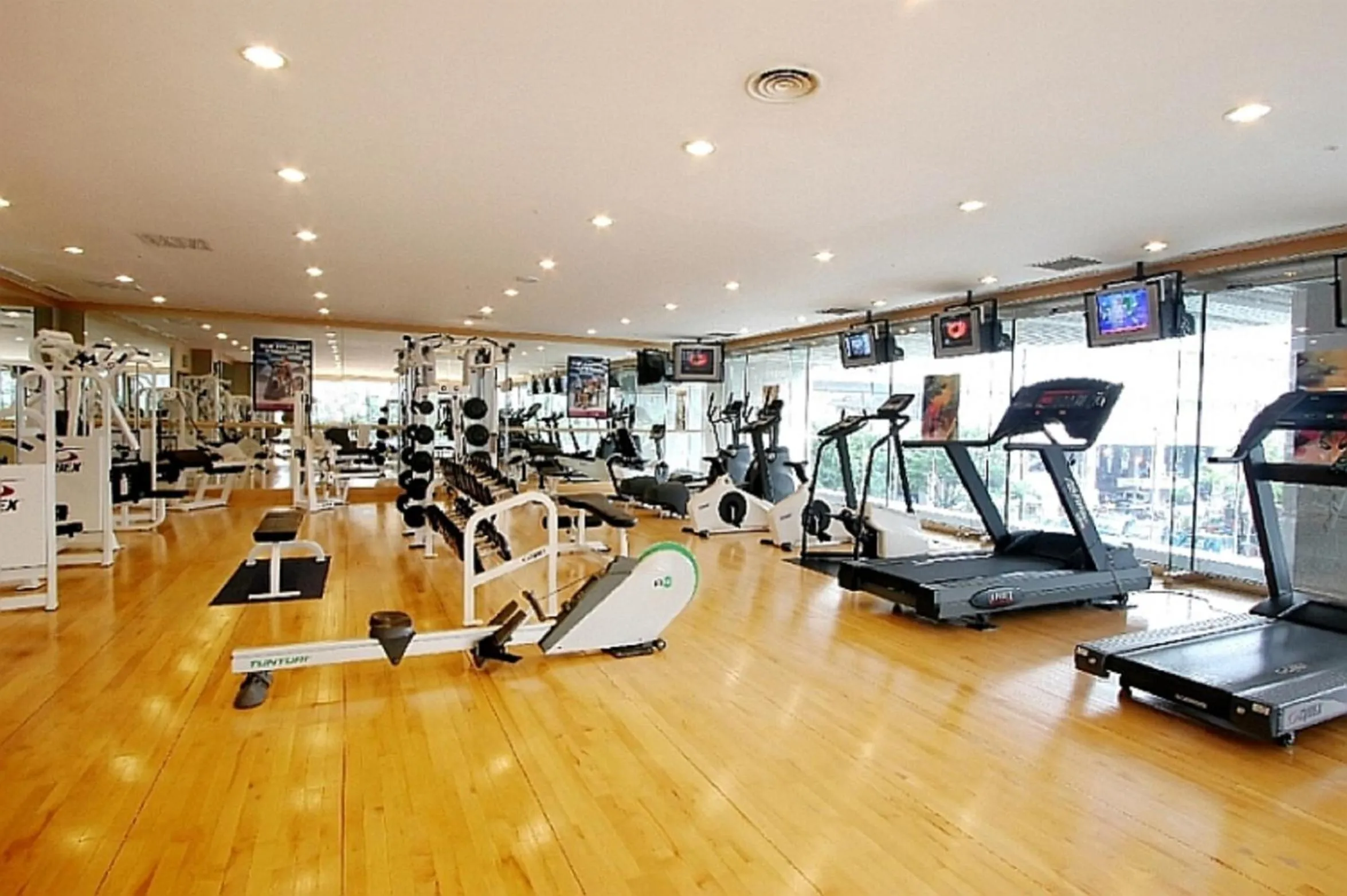 Fitness centre/facilities in Orakai Insadong Suites