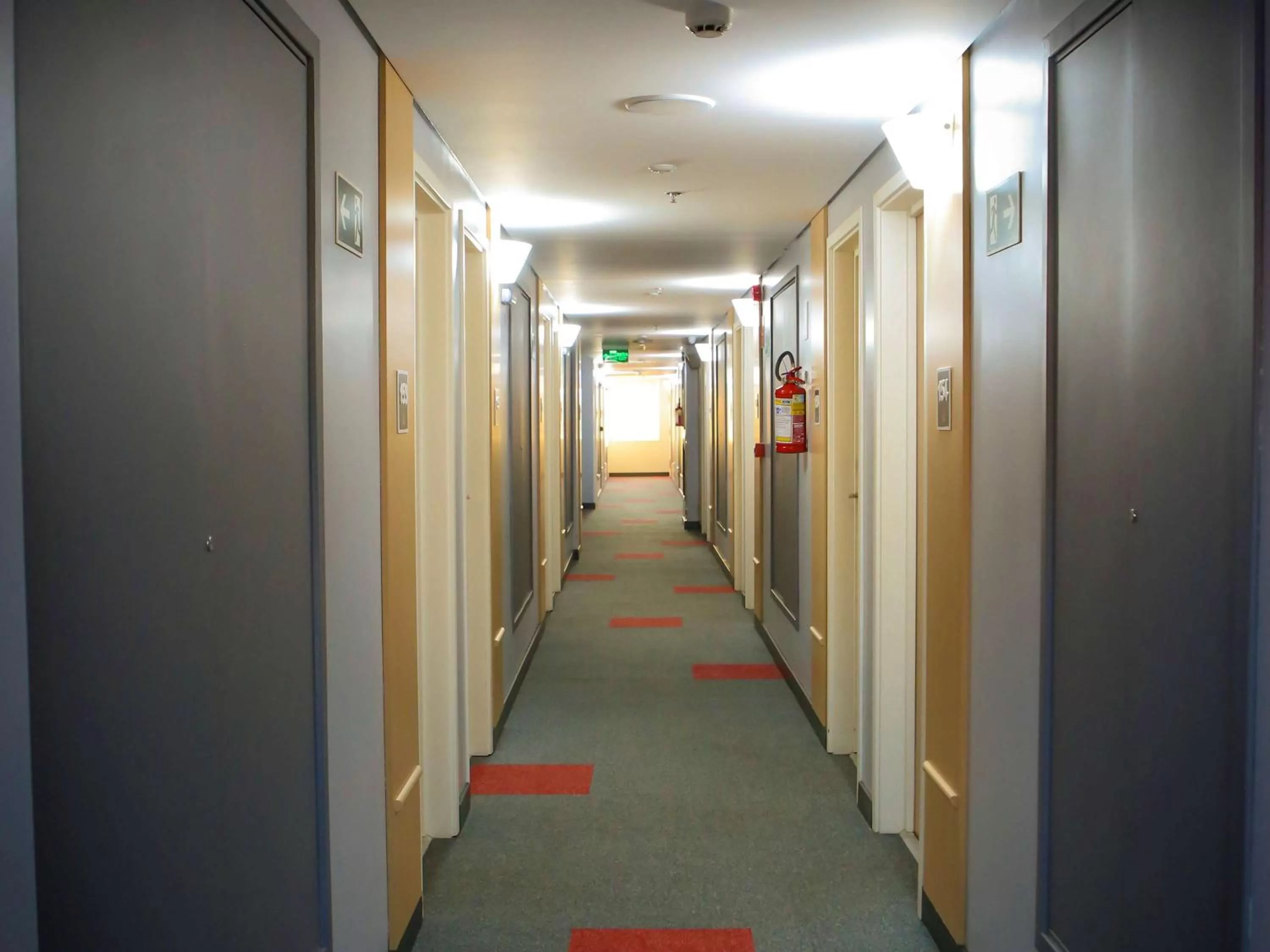 On site in ibis Jatai