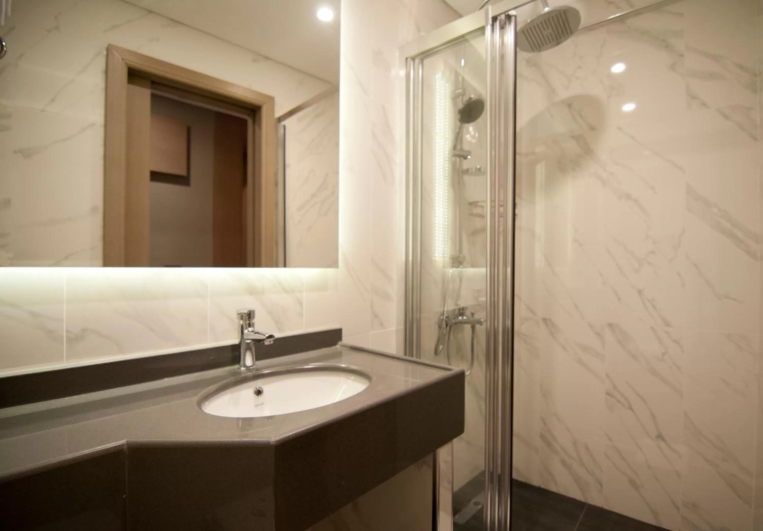 Bathroom in Seraglio Hotel & Suites