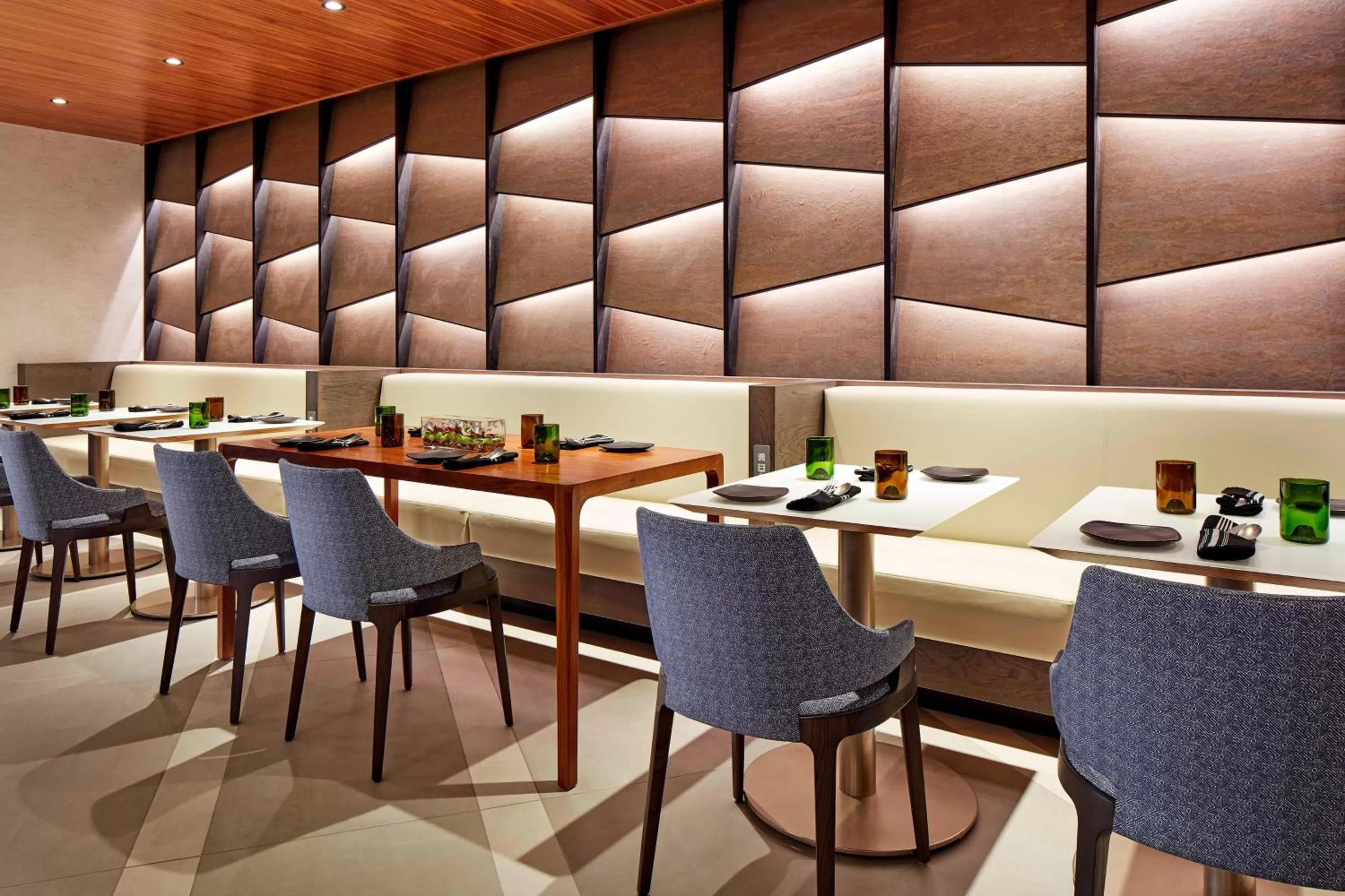 Kitchen or kitchenette, Restaurant/Places to Eat in San Mateo Marriott San Francisco Airport