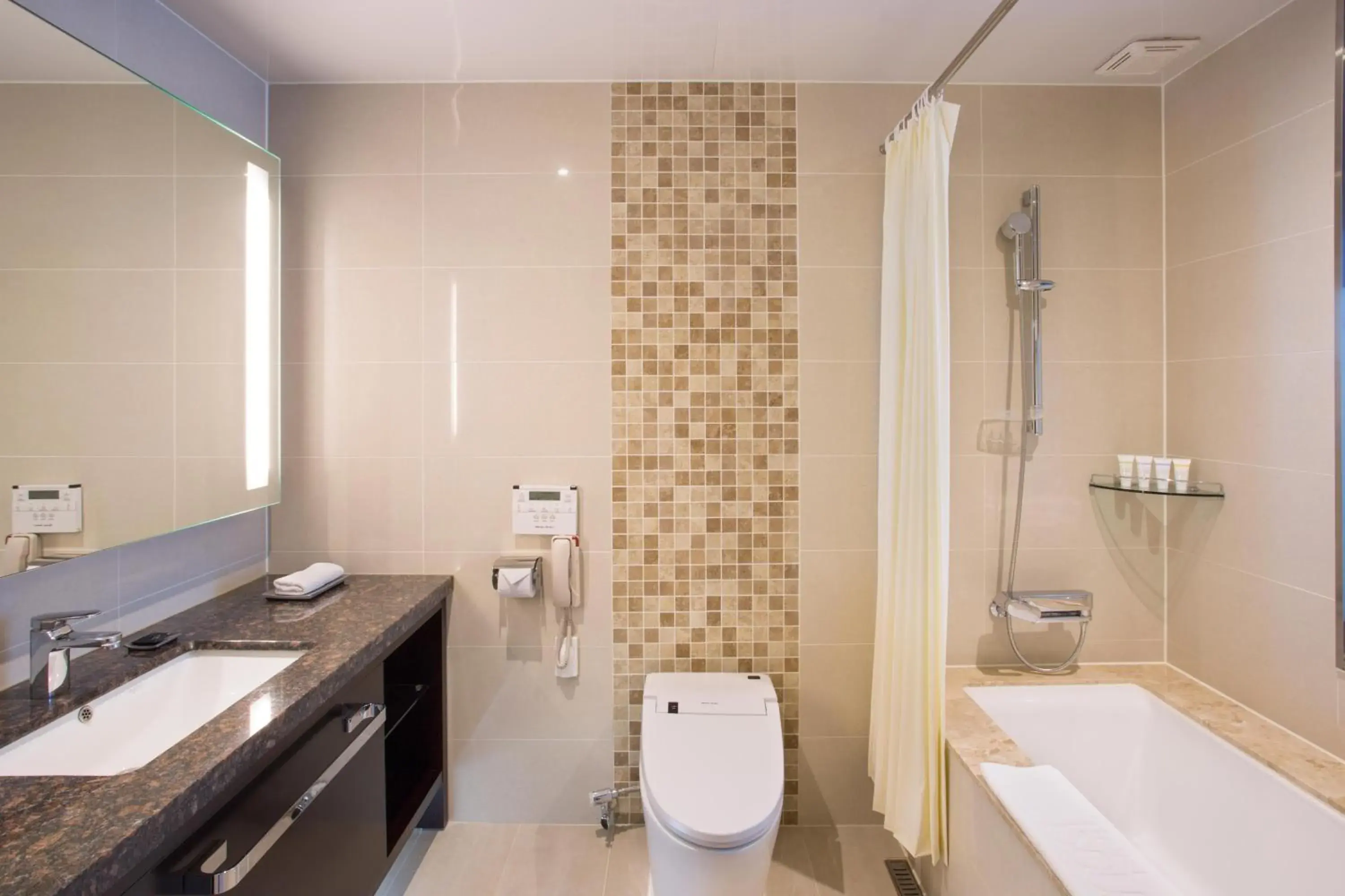 Deluxe Twin Room in I Square Hotel Deluxe Twin Room in I Square Hotel