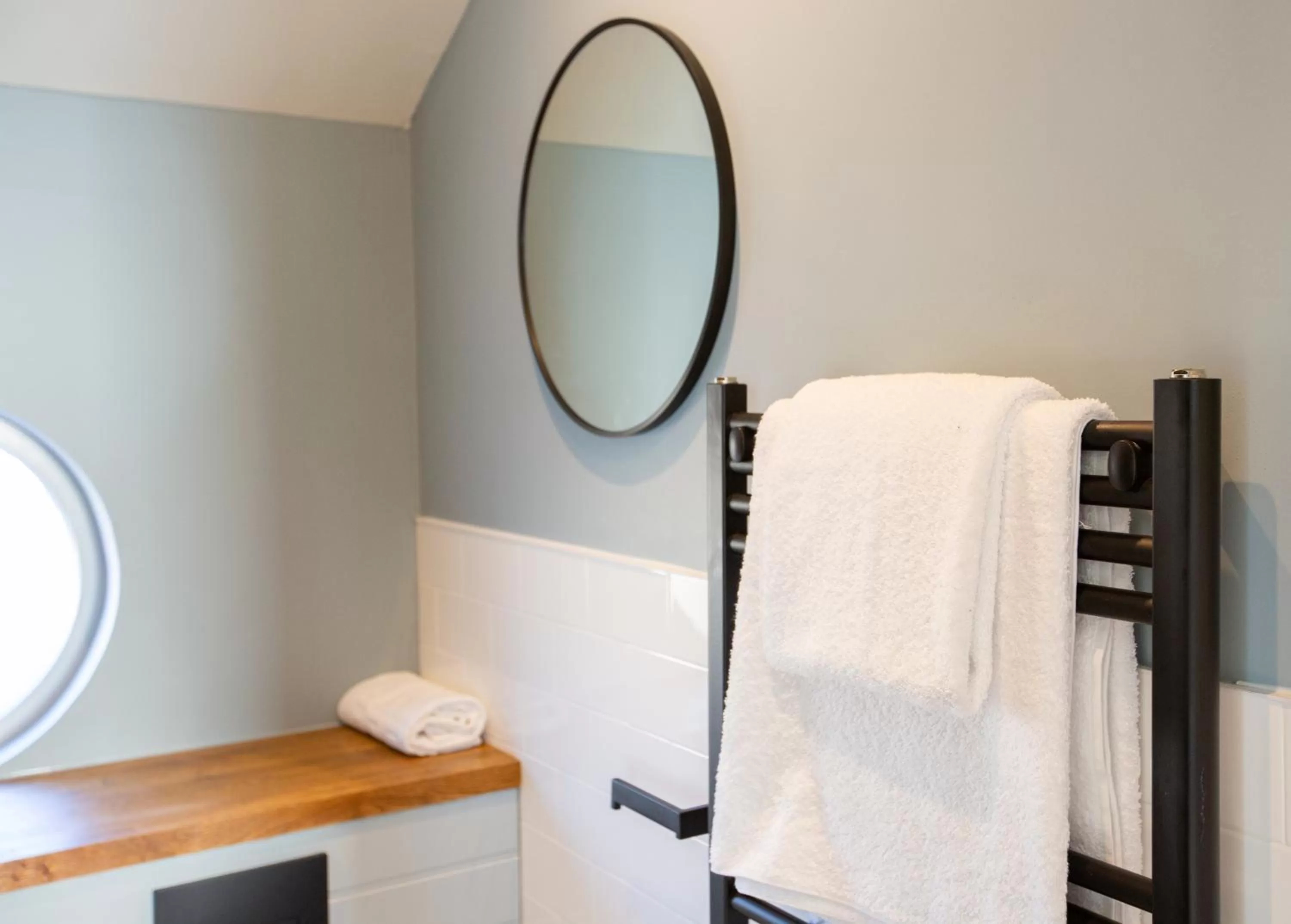 Bathroom, Bed in The Crusoe