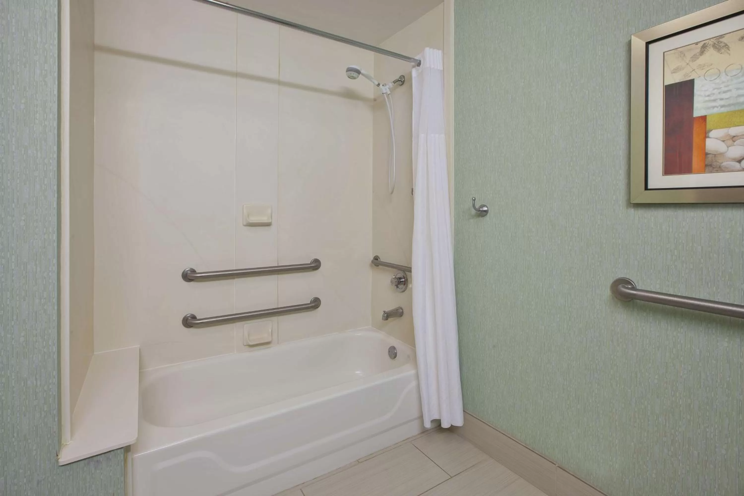 Bathroom in Hampton Inn & Suites South Bend