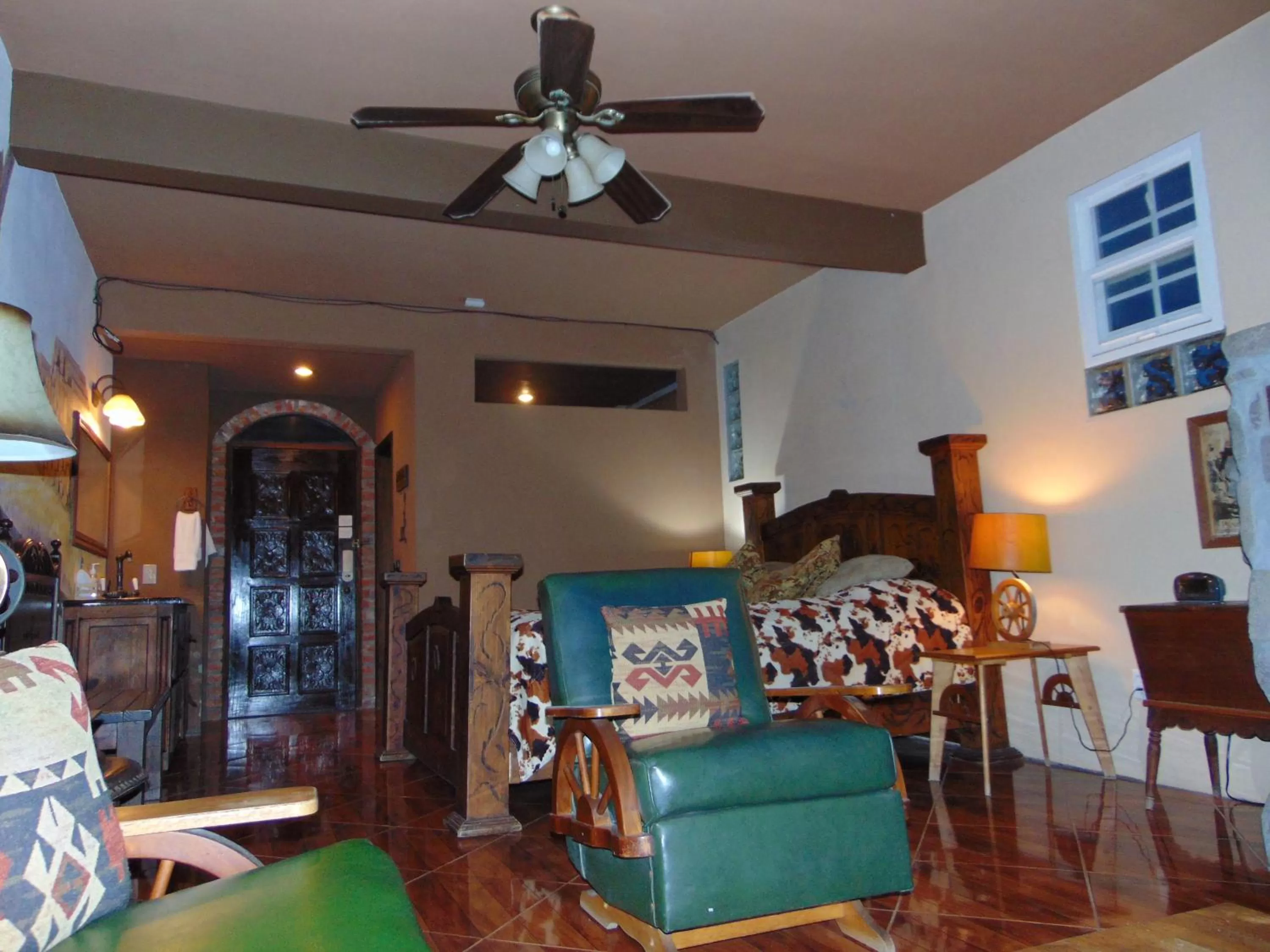 Photo of the whole room in Poco Cielo Hotel