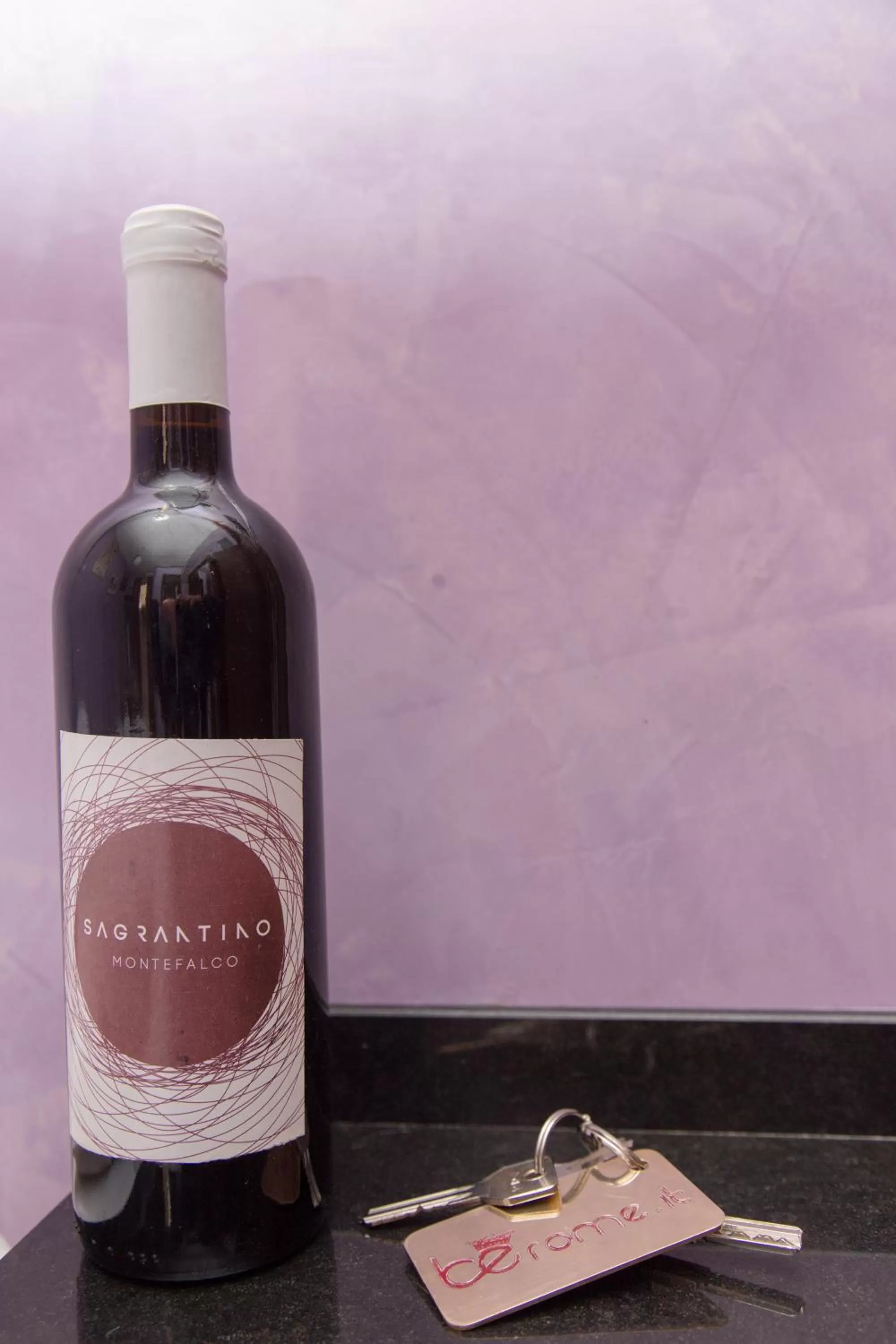 Decorative detail in DomusAmor Colosseo