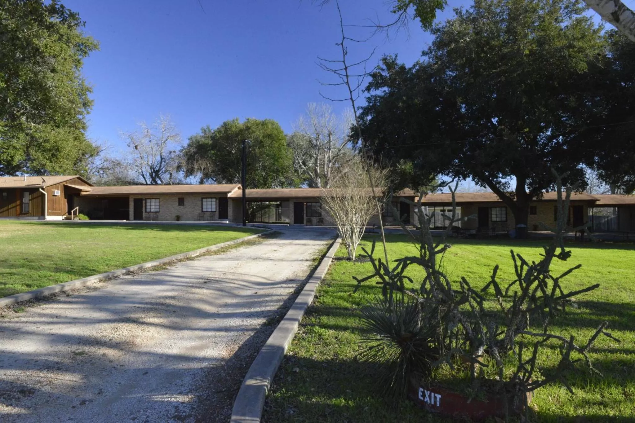 Property building in Shiner Country Inn