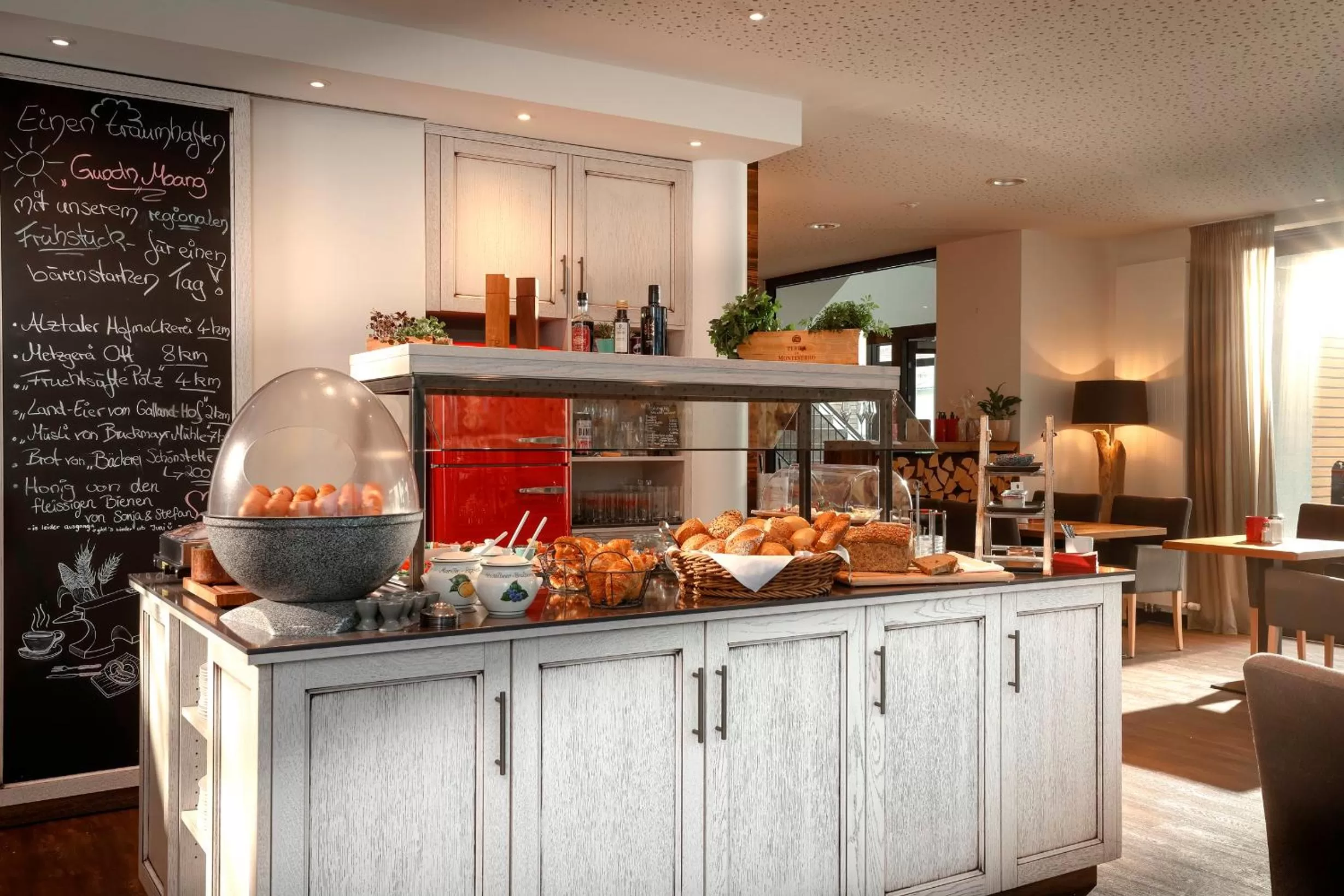 Restaurant/places to eat in Hotel Traumschmiede