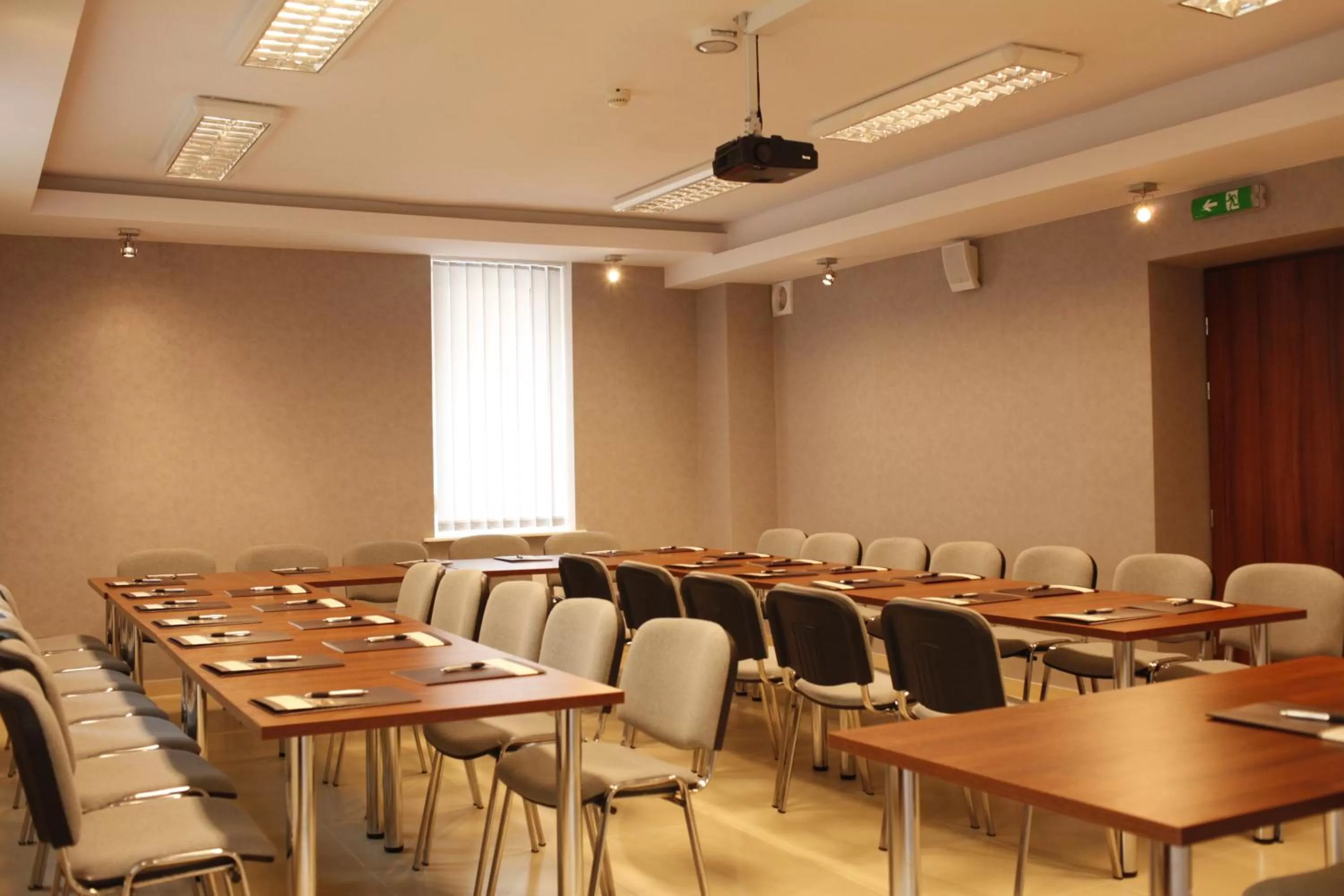 Meeting/conference room in Iskra