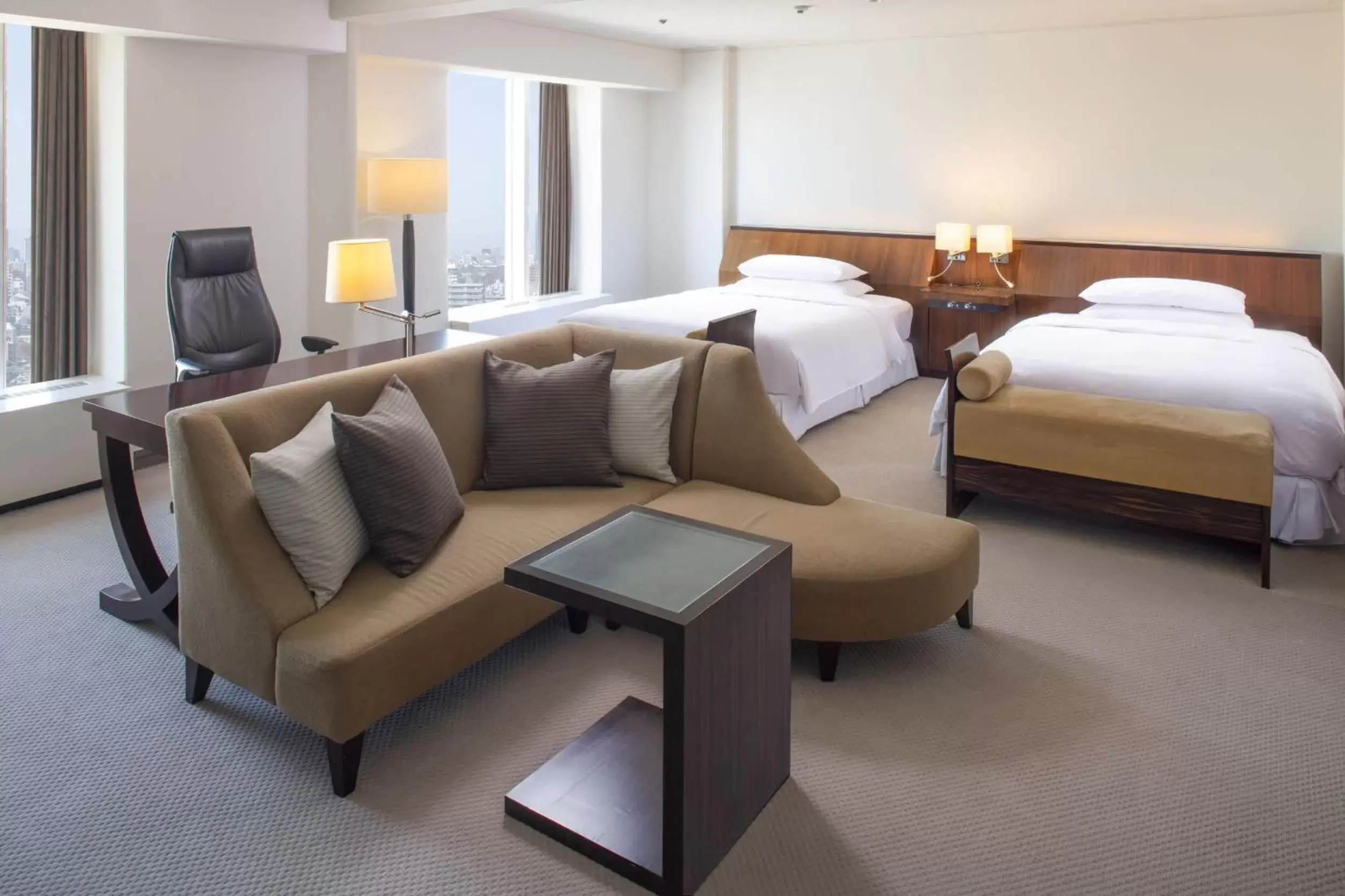 Premium Suite with Executive Lounge Access - Non-Smoking in Sheraton Miyako Hotel Osaka Premium Suite with Executive Lounge Access - Non-Smoking in Sheraton Miyako Hotel Osaka