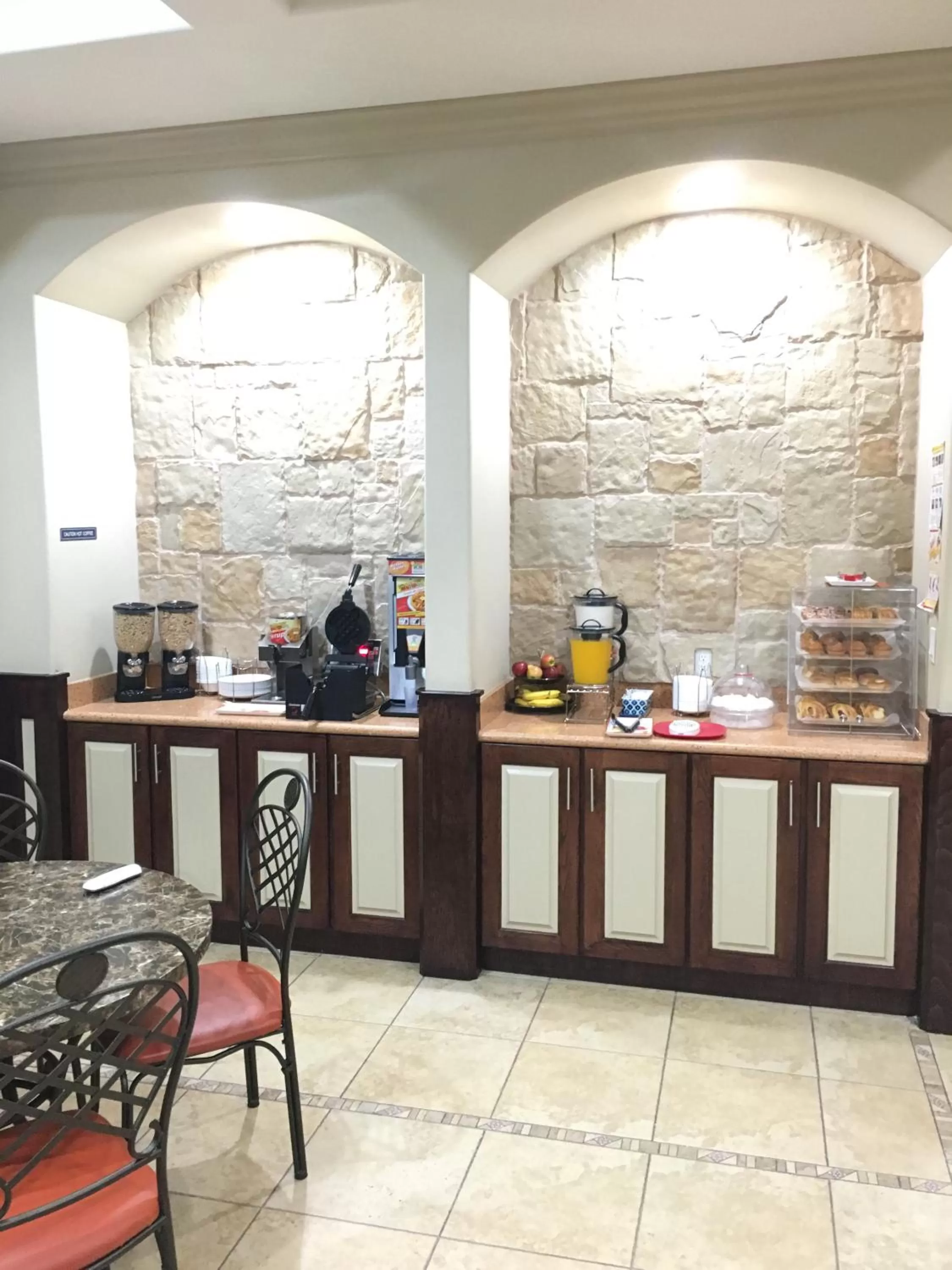 Continental breakfast in Weslaco Inn - Weslaco/Mercedes