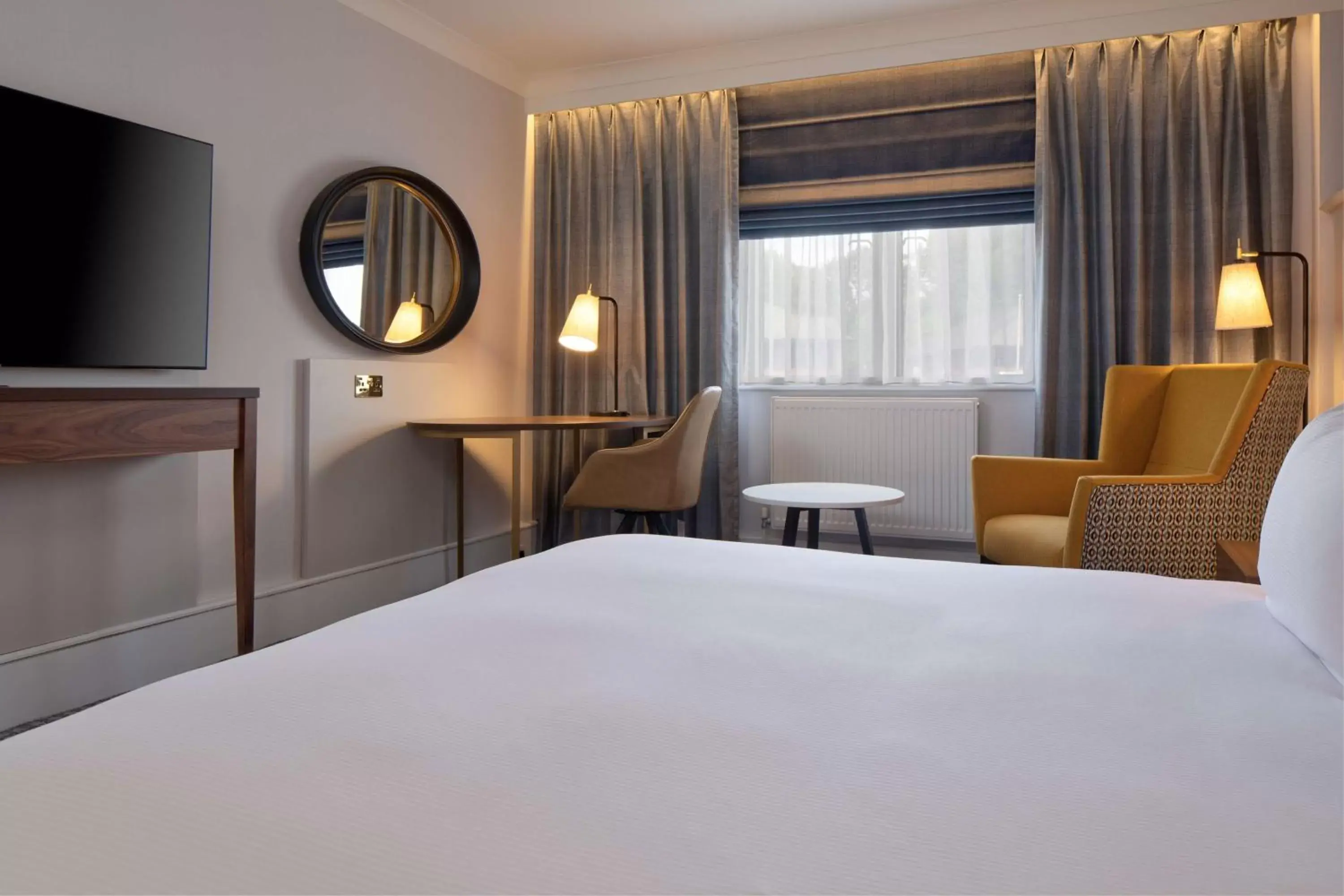 King Room - Mobility Accessible in DoubleTree by Hilton Stoke-on-Trent, United Kingdom King Room - Mobility Accessible in DoubleTree by Hilton Stoke-on-Trent, United Kingdom