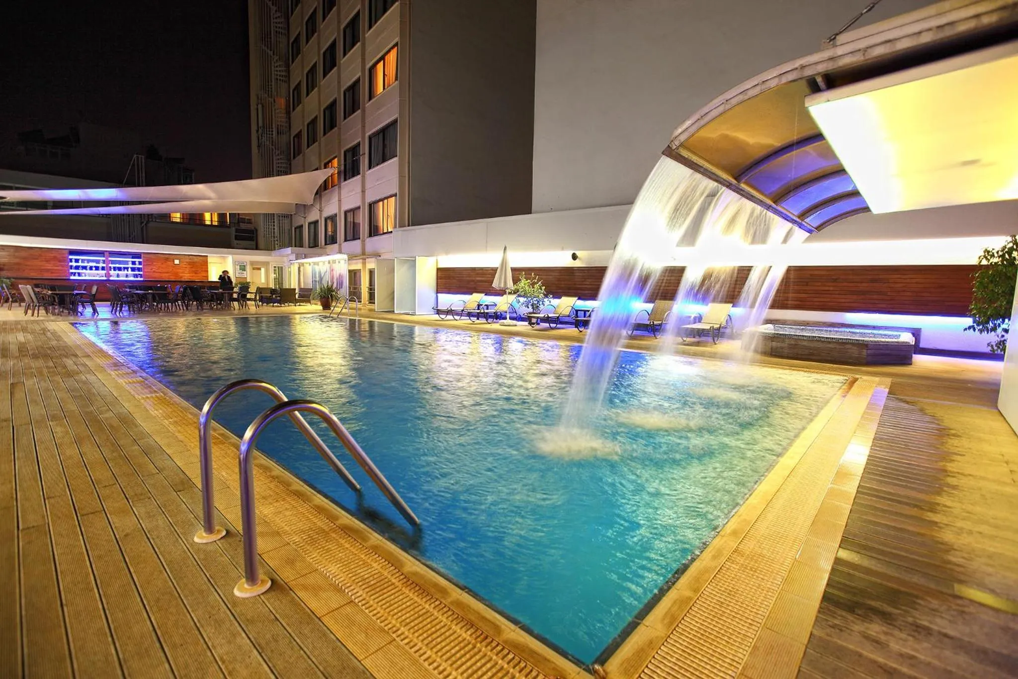 Swimming pool in Surmeli Adana Hotel