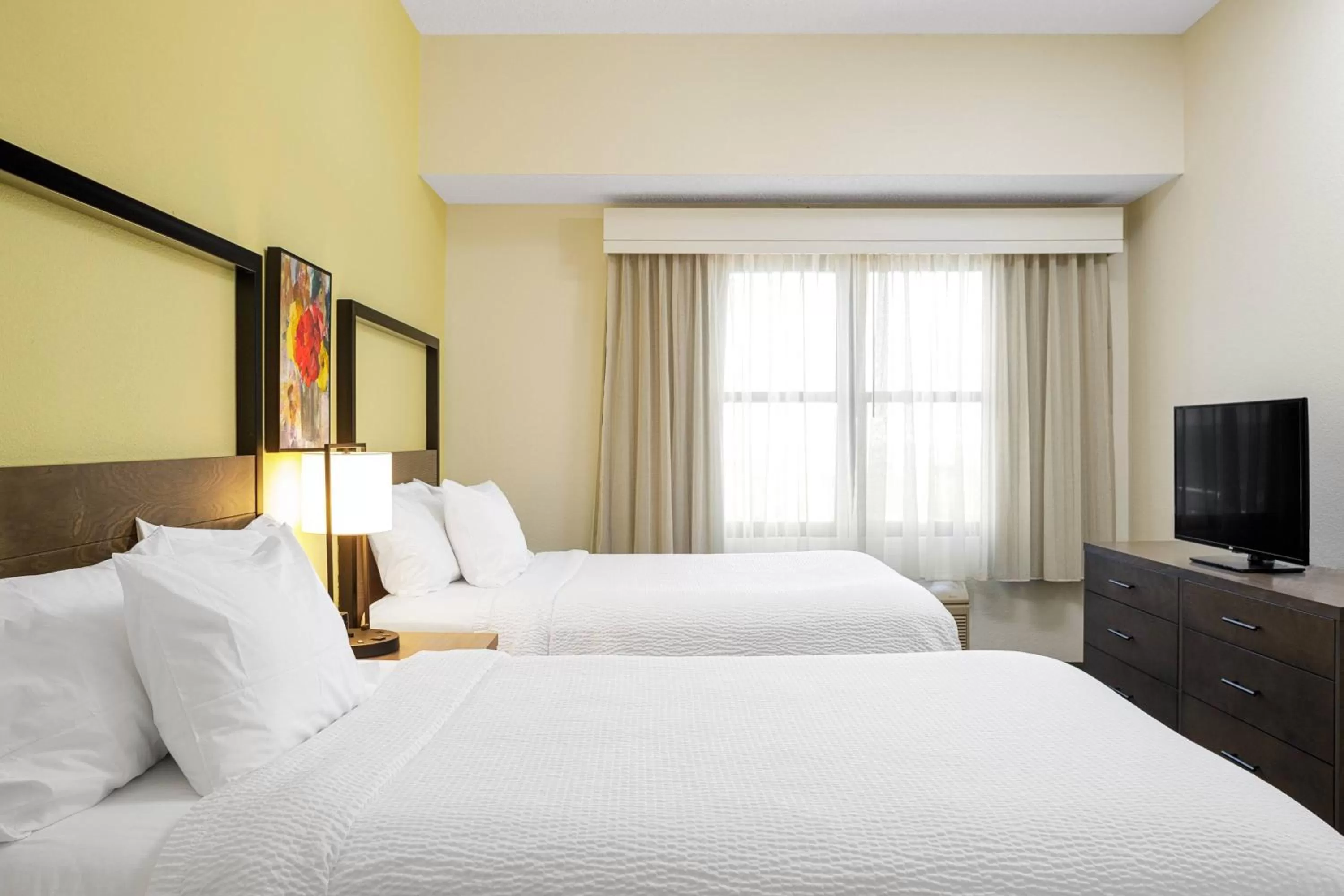 Bedroom, Bed in Residence Inn New Rochelle