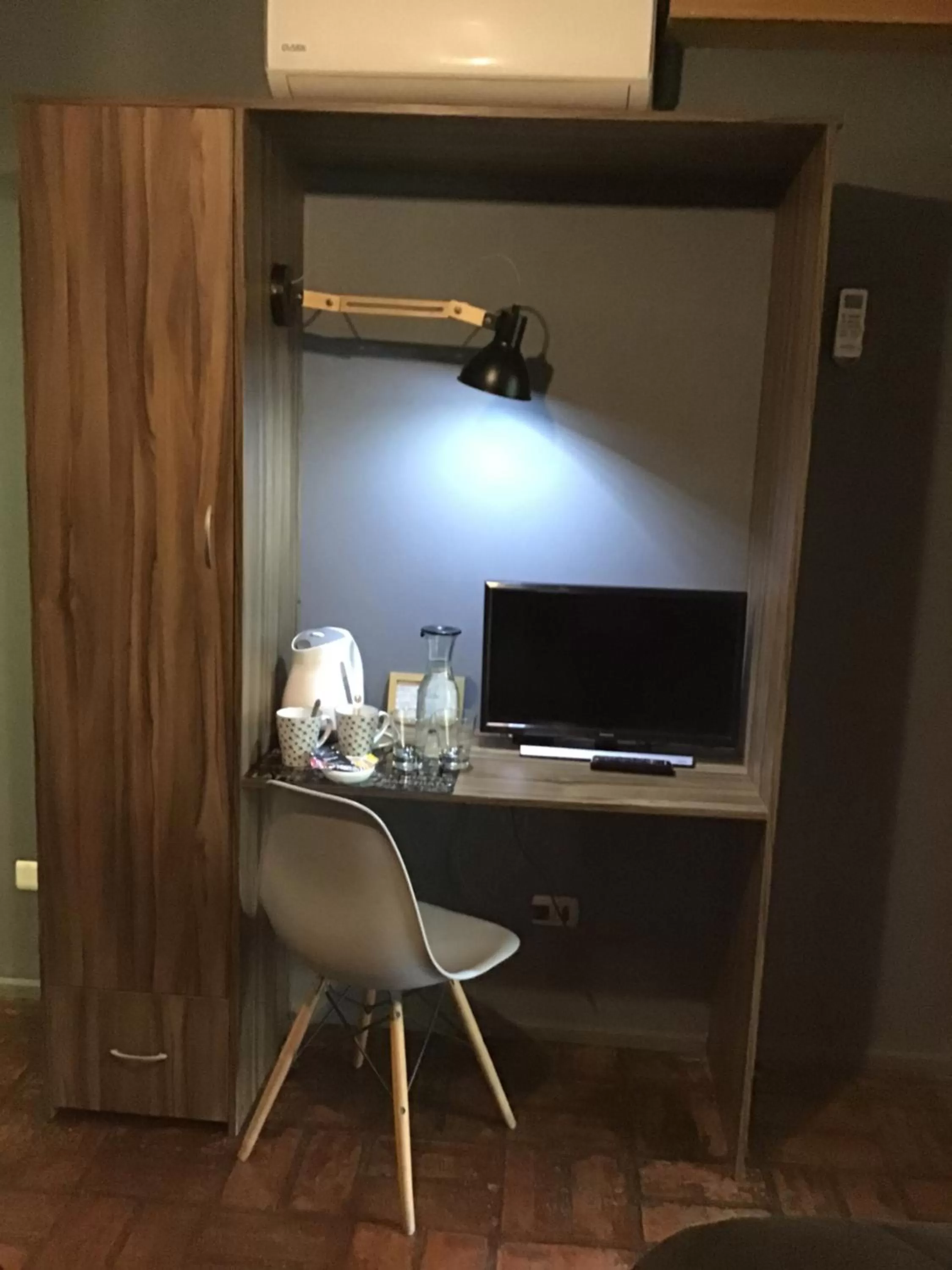 TV/Entertainment Center in Rent apart Las Condes