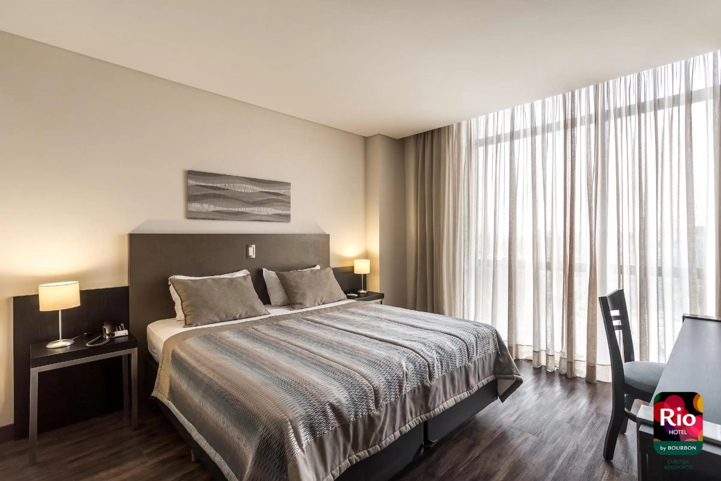 Bedroom, Bed in Rio Hotel by Bourbon Curitiba Aeroporto