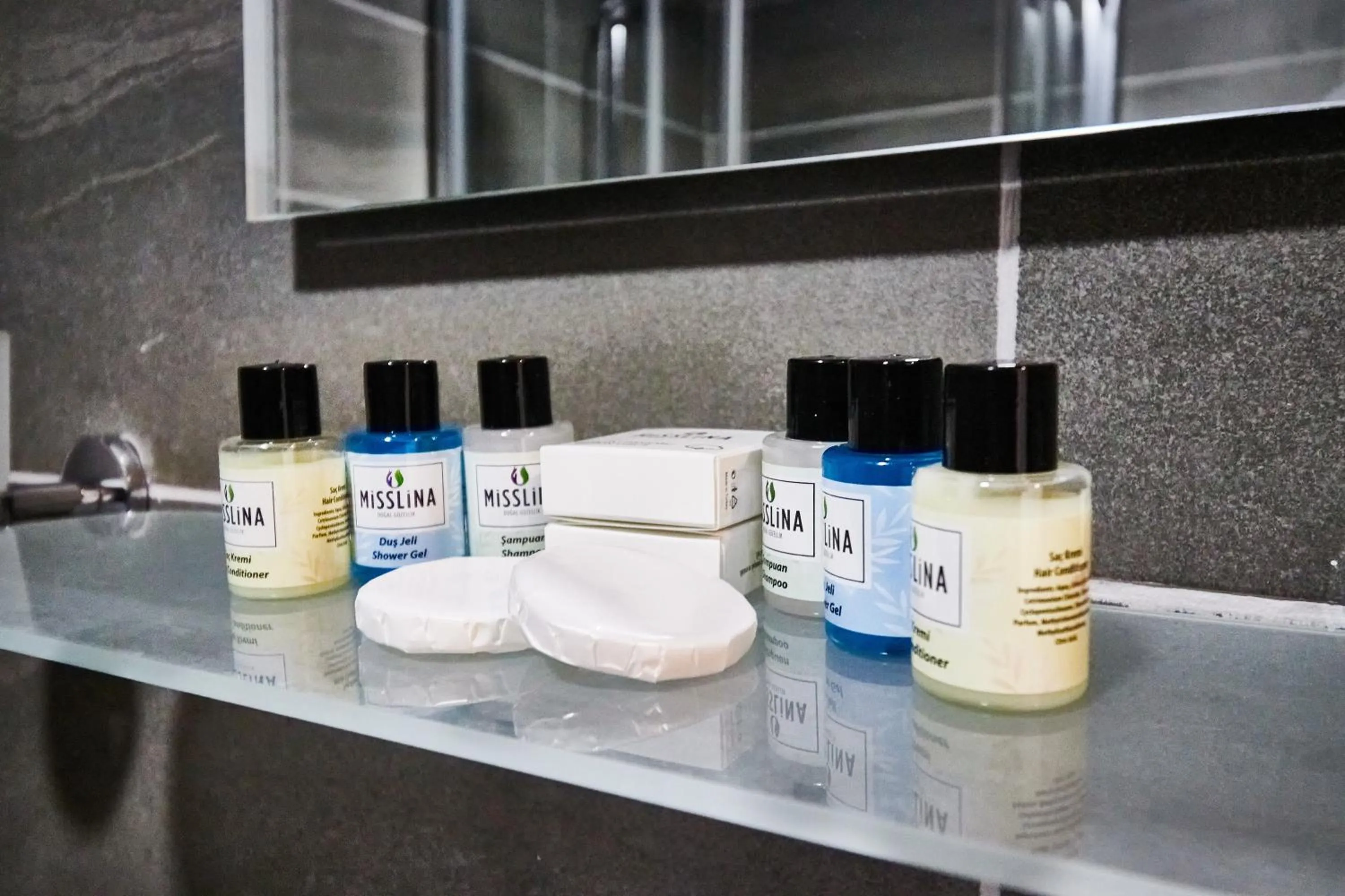 Bathroom in Kumru Hotel