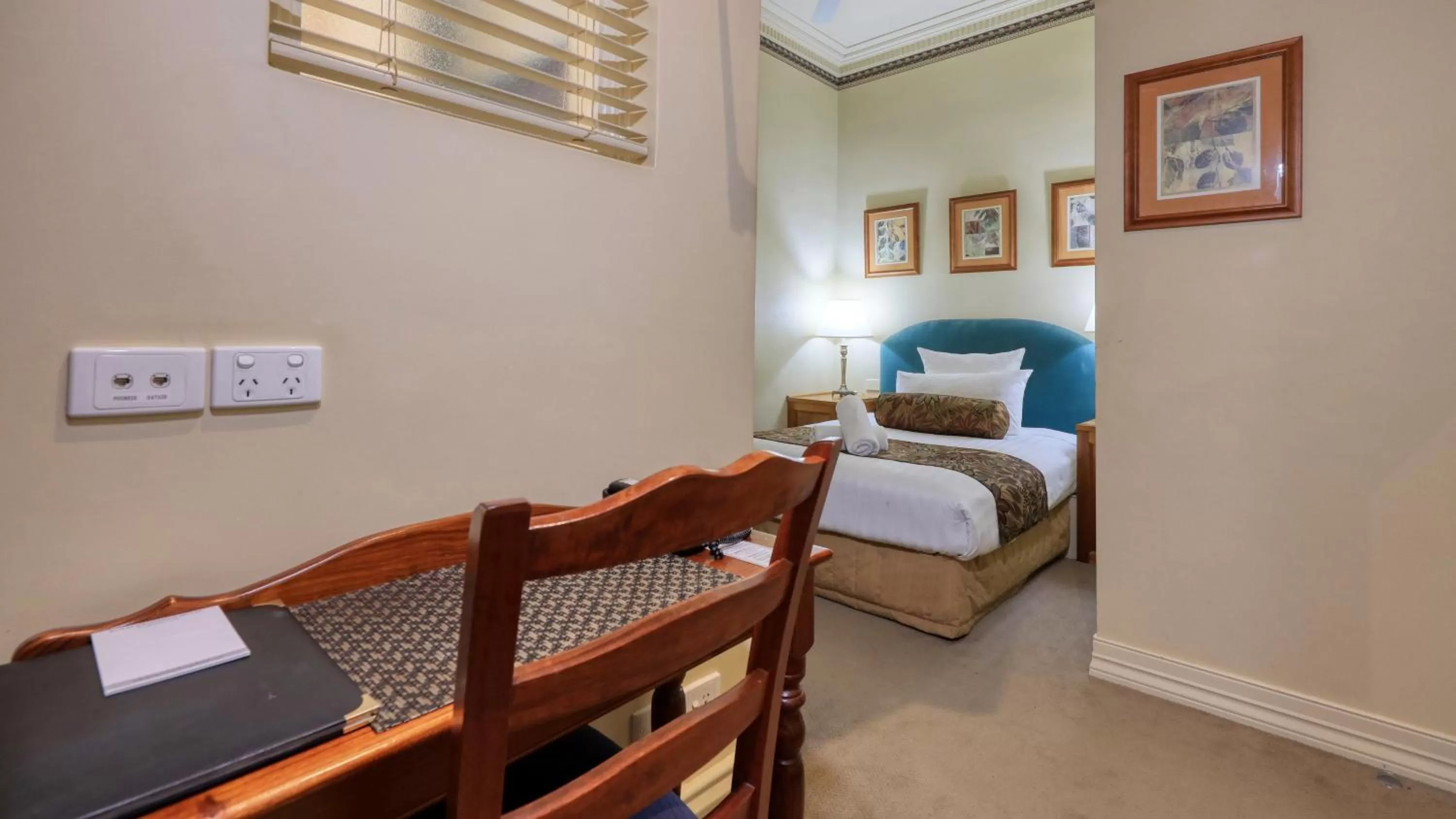 Bed in Royal Exchange Hotel