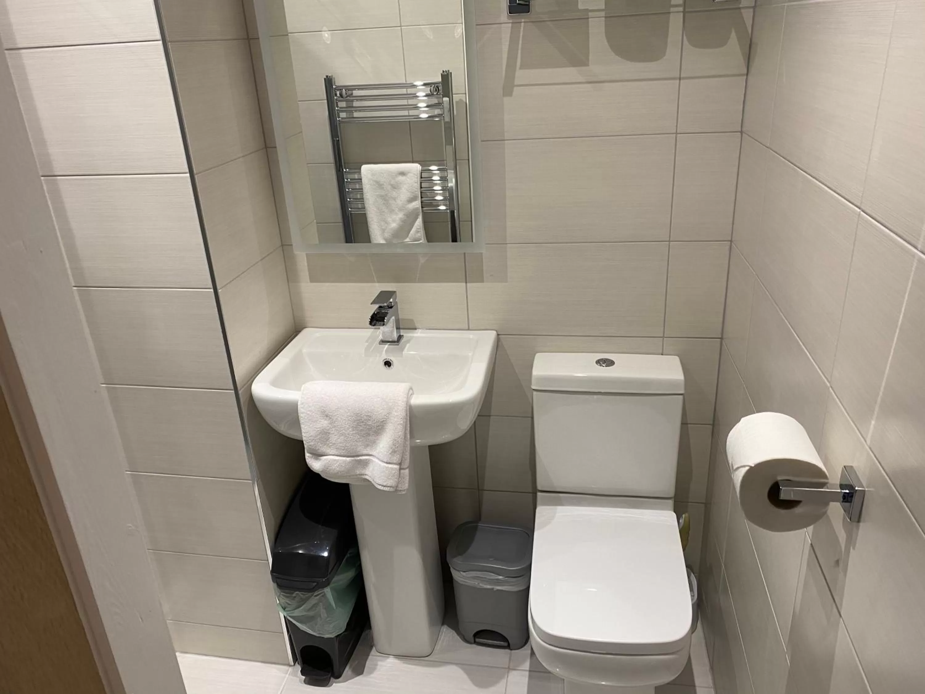 Bathroom in Buile Hill Holiday Flats