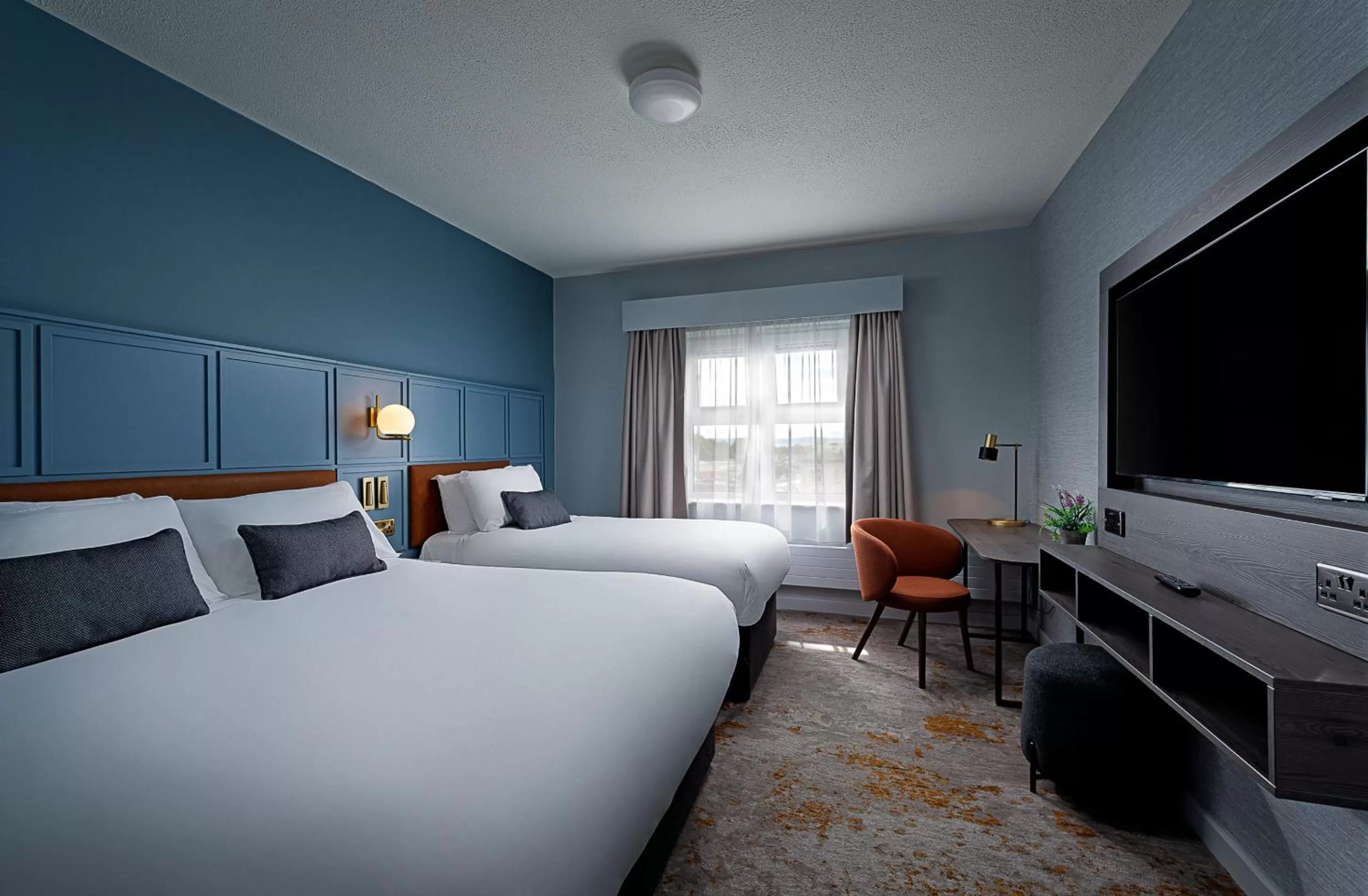 Bedroom, Bed in Leonardo Hotel Galway