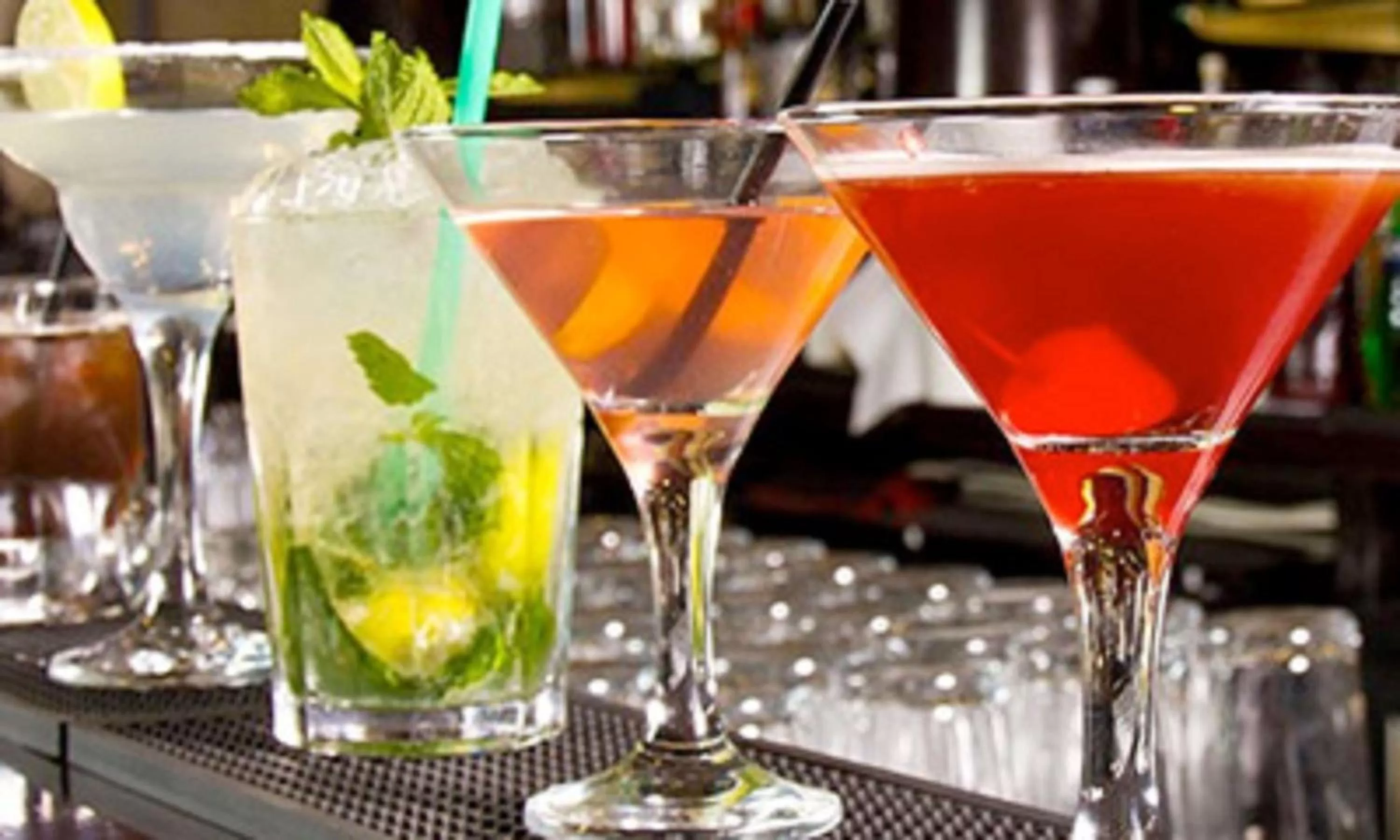 Lounge or bar in DoubleTree by Hilton Hotel Bristol