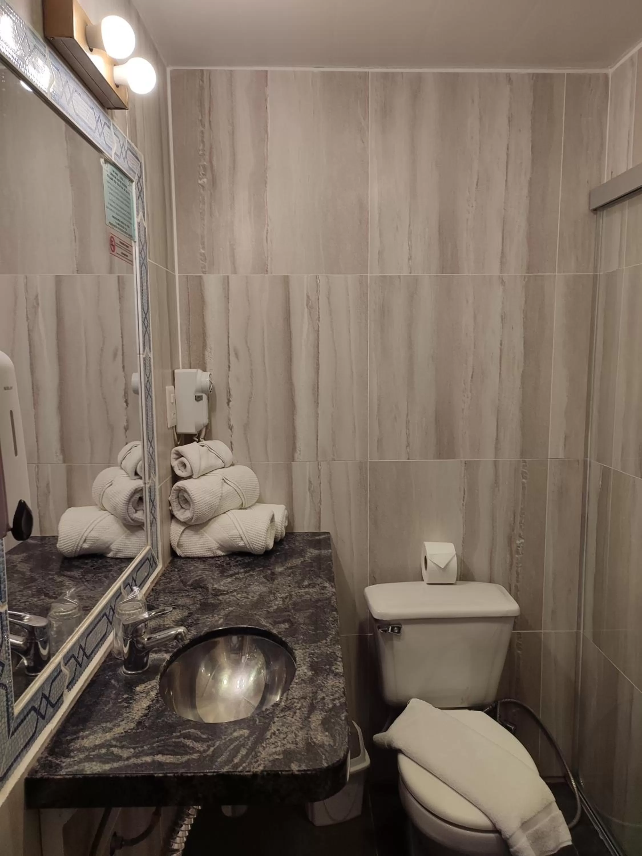 Bathroom in Hotel Los Ceibos