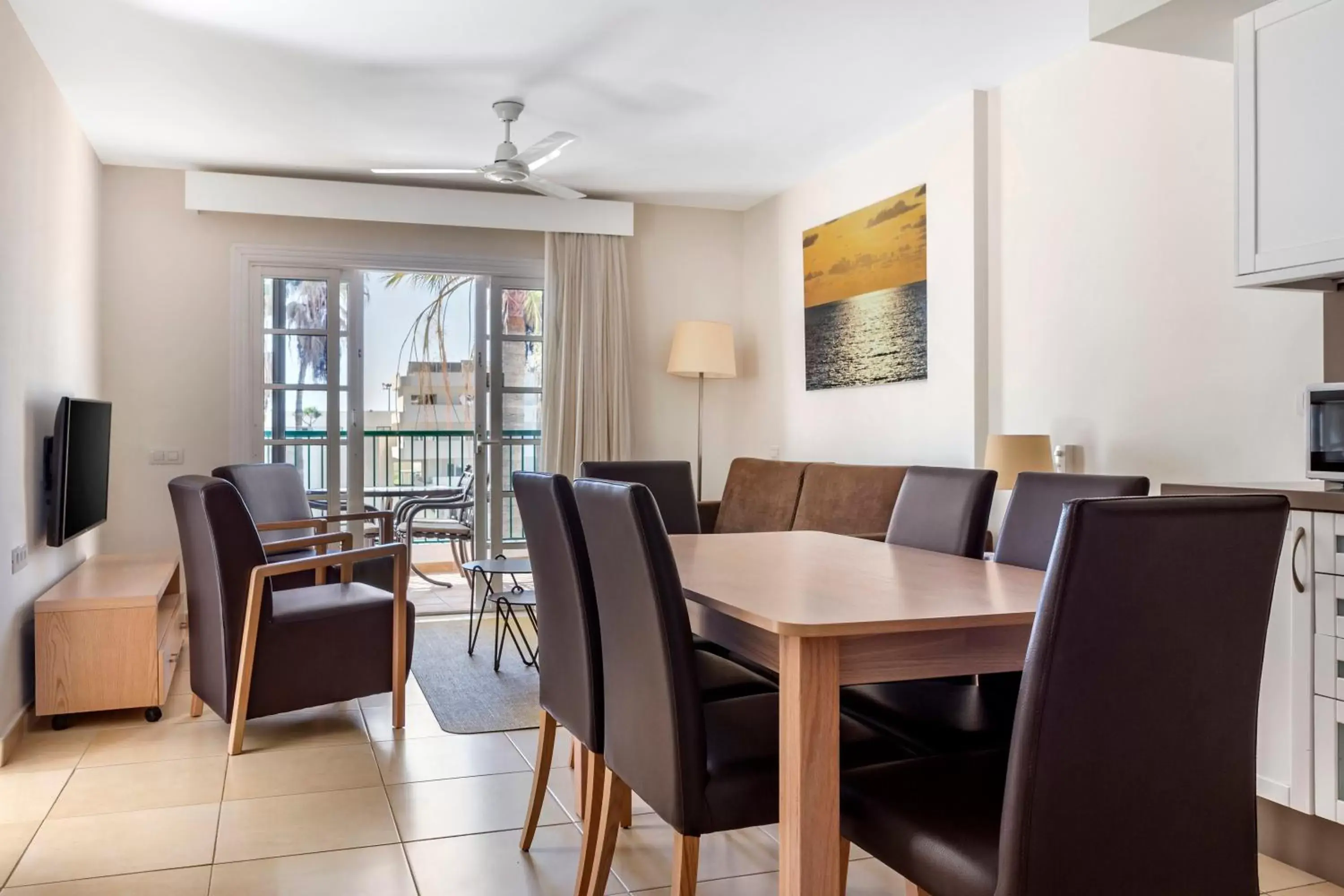 Two-Bedroom Apartment in Sunset Harbour Club Two-Bedroom Apartment in Sunset Harbour Club