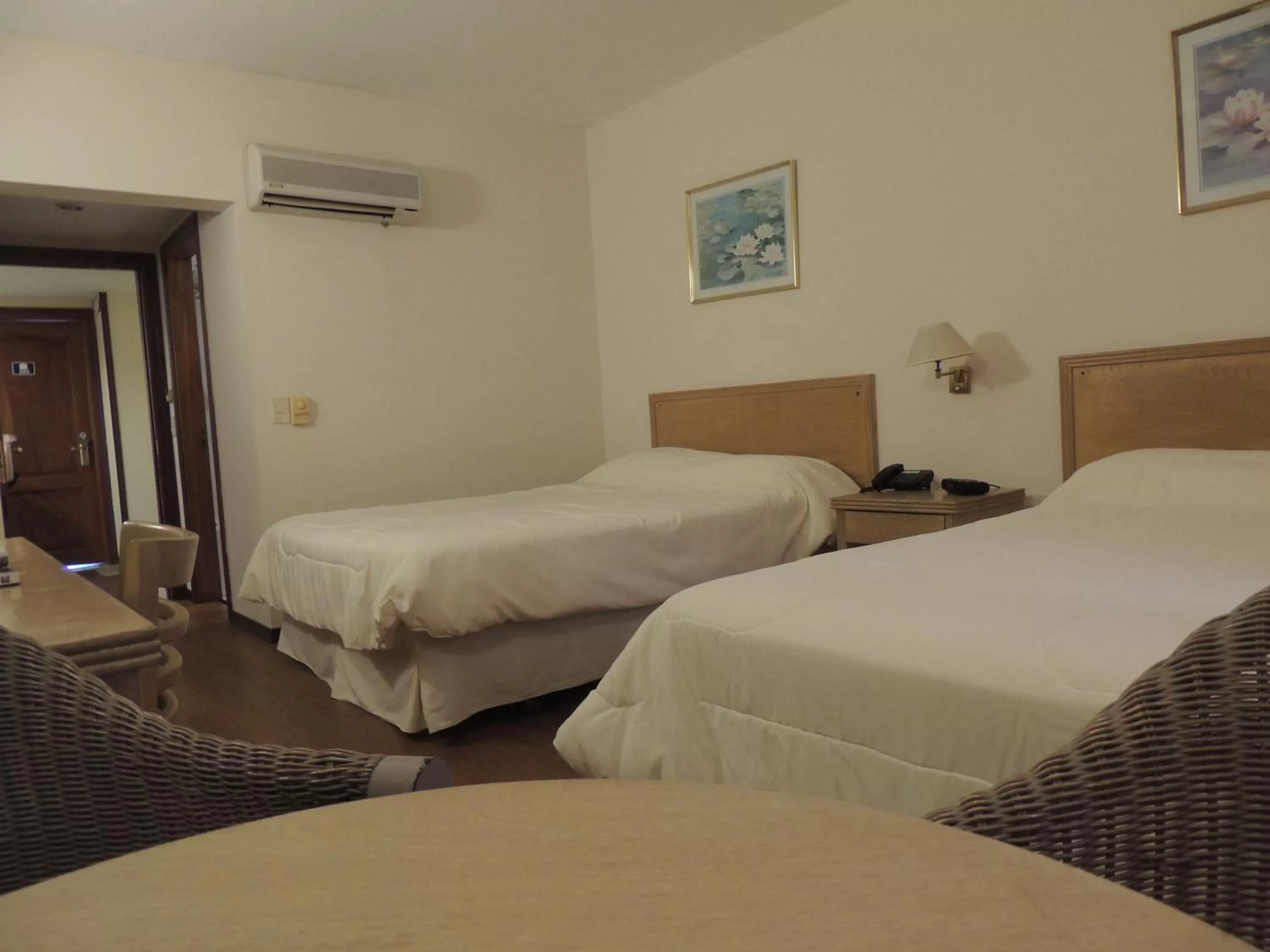 Photo of the whole room, Bed in La Foret