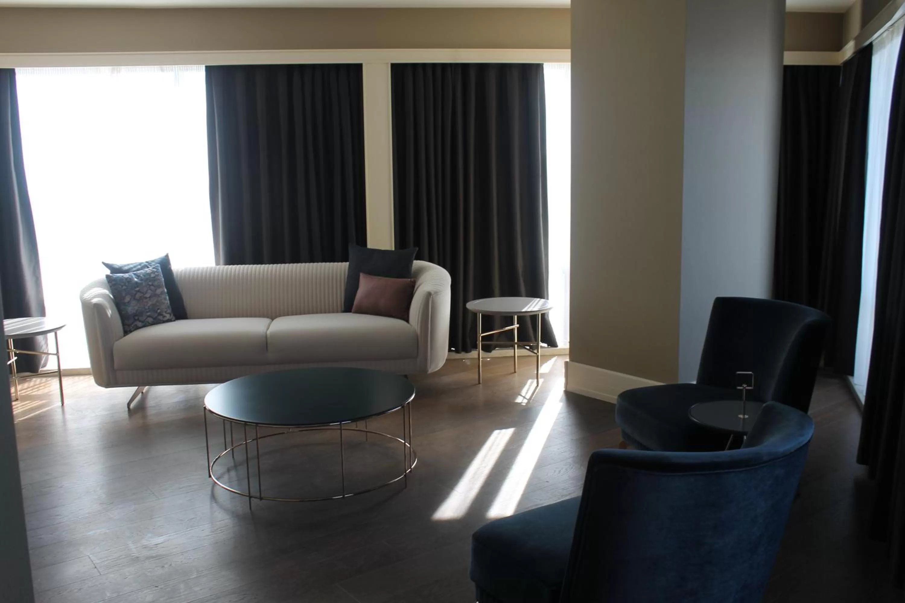 Seating Area in Windsor Hotel & Convention Center Istanbul