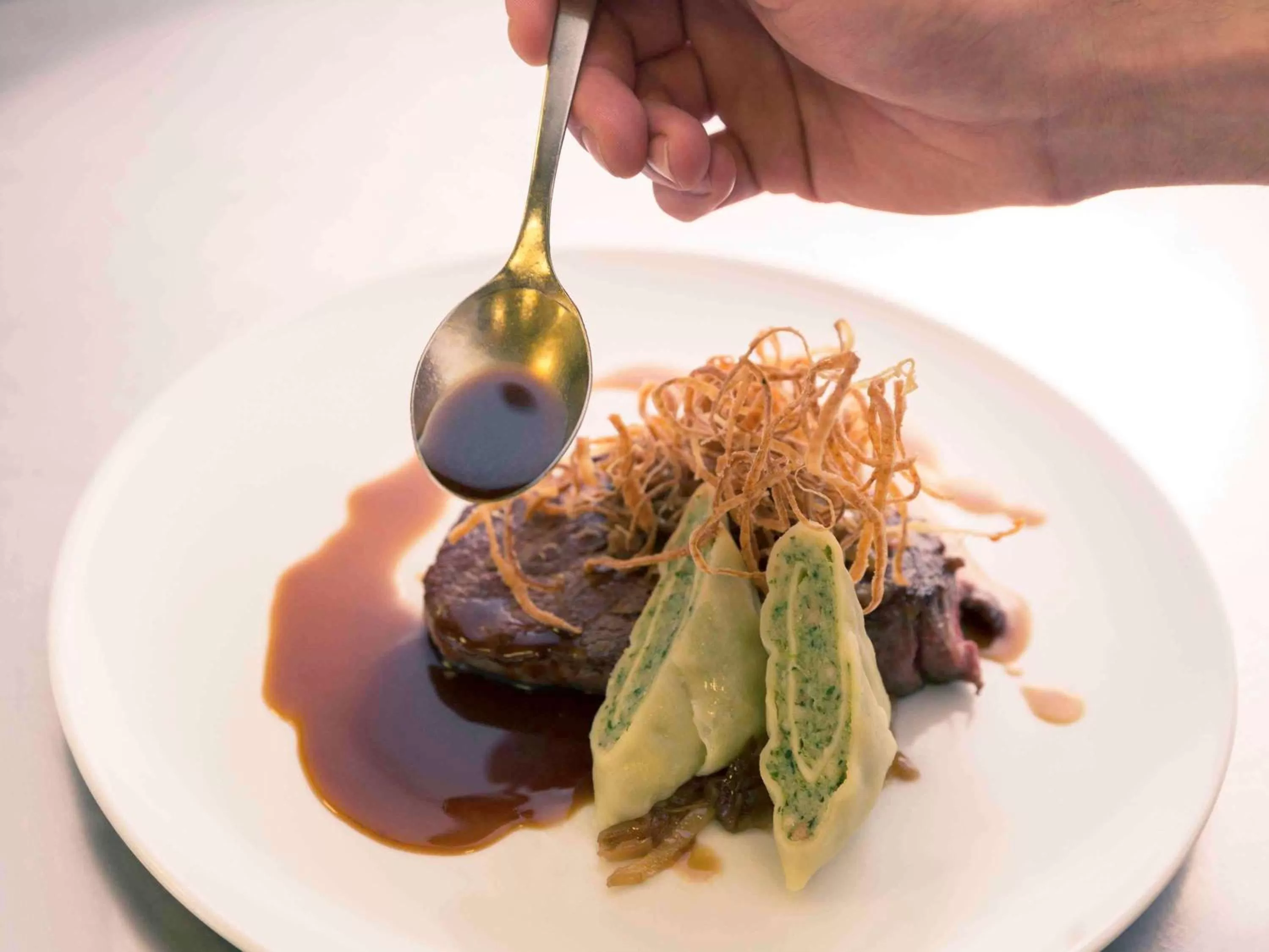 Lounge or bar, Food in Mercure Stuttgart City Center