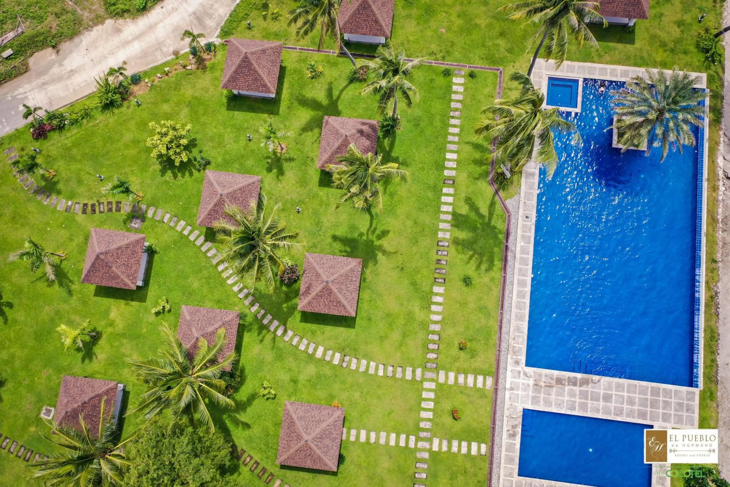 Bird's eye view in El Pueblo De Hermano by Cocotel