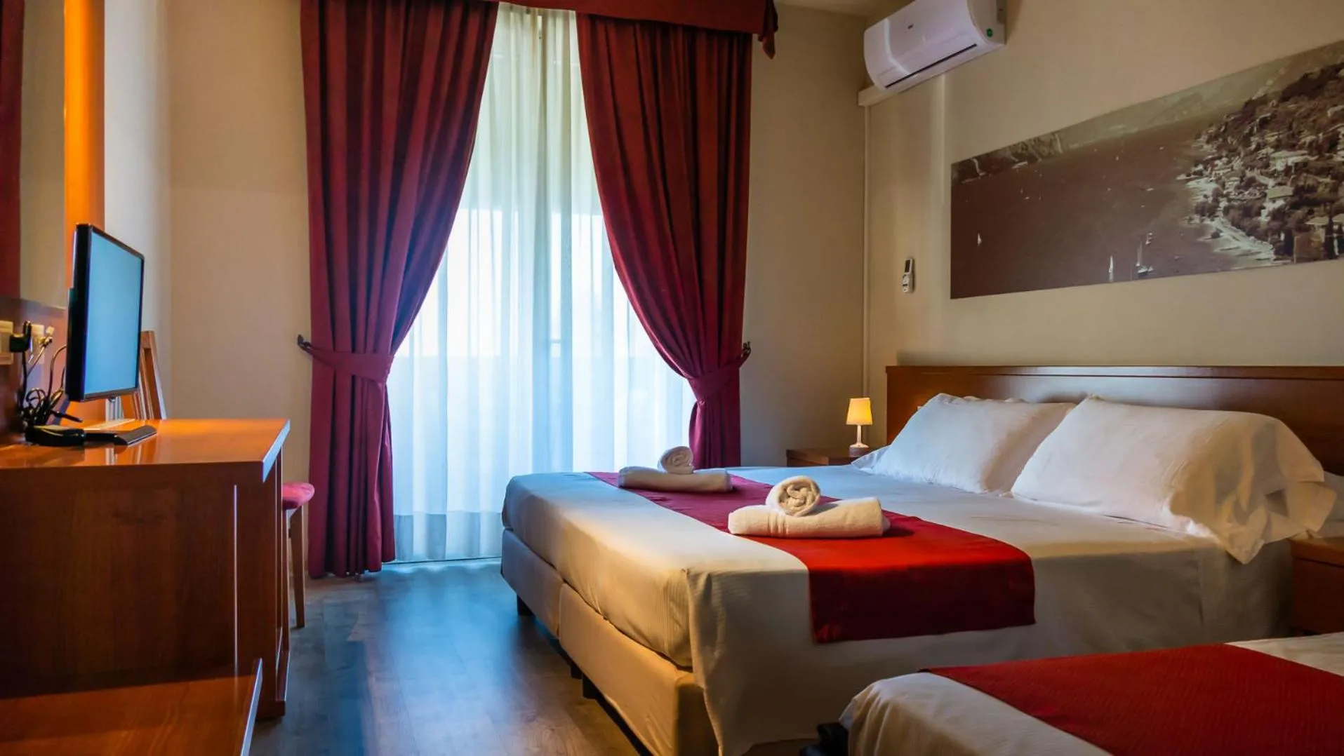 Photo of the whole room, Bed in Hotel Venezia Park - ENJOY HOLIDAY