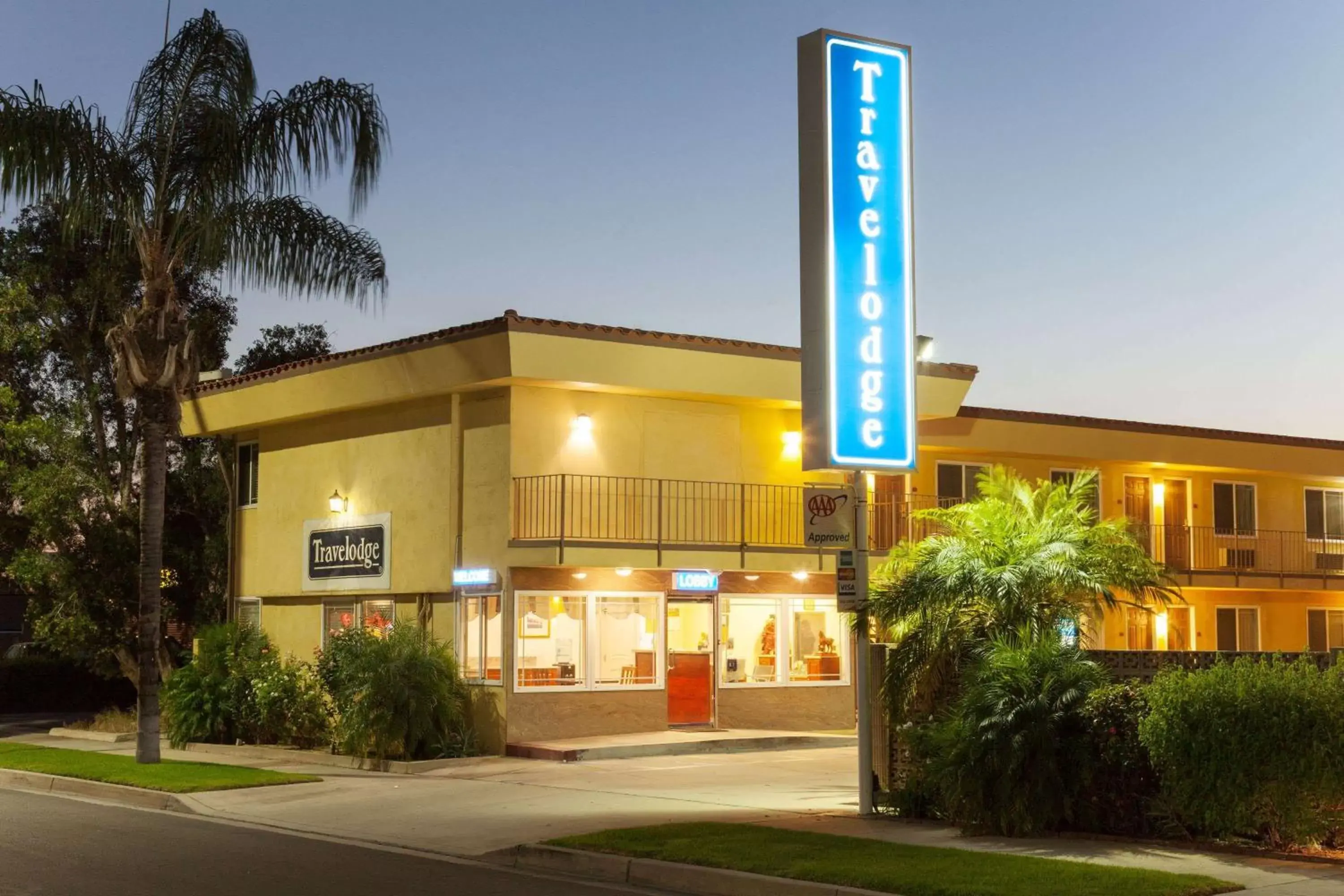 Travelodge by Wyndham Brea Travelodge by Wyndham Brea