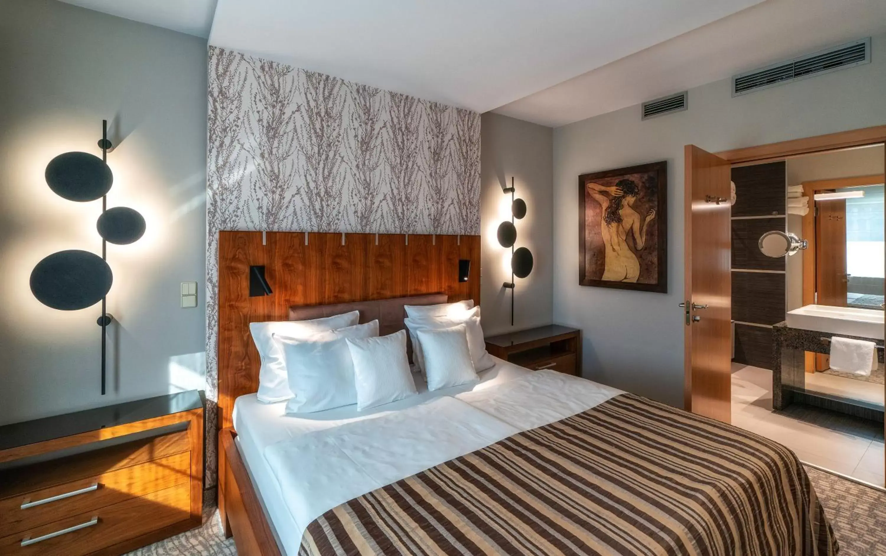 Apartment in HP Park Plaza Apartment in HP Park Plaza