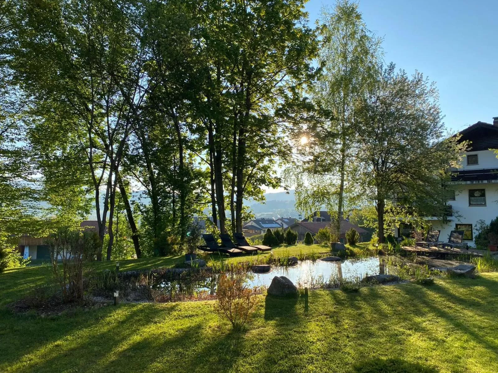 Spring, Garden in Hotel Sonnenhof - Superior