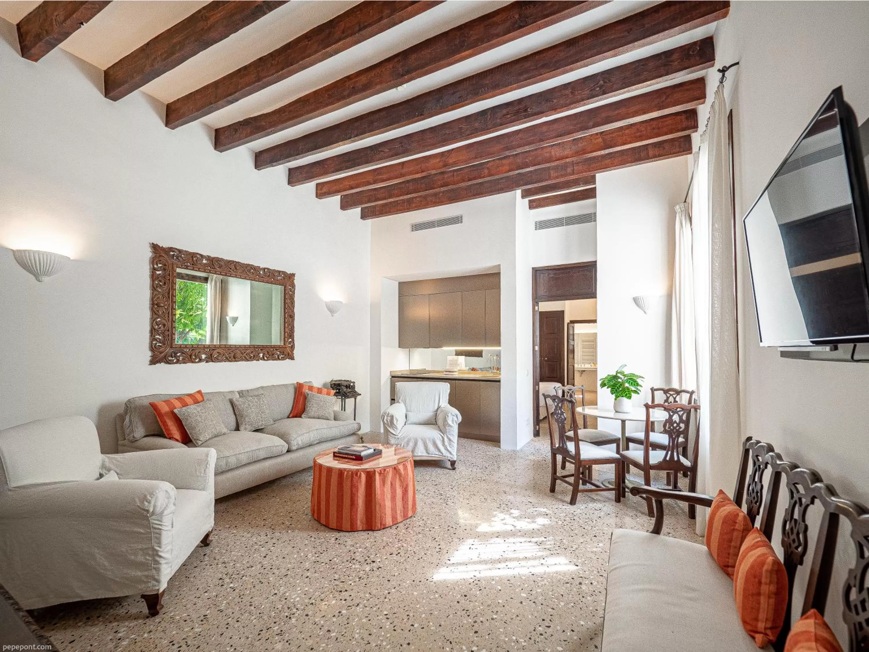 TV and multimedia in Ca'n Puig de Sòller