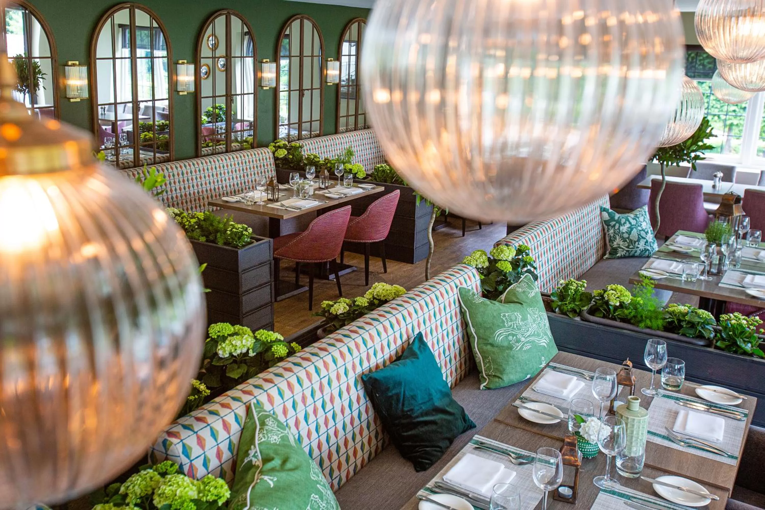 Restaurant/places to eat in Hogarths