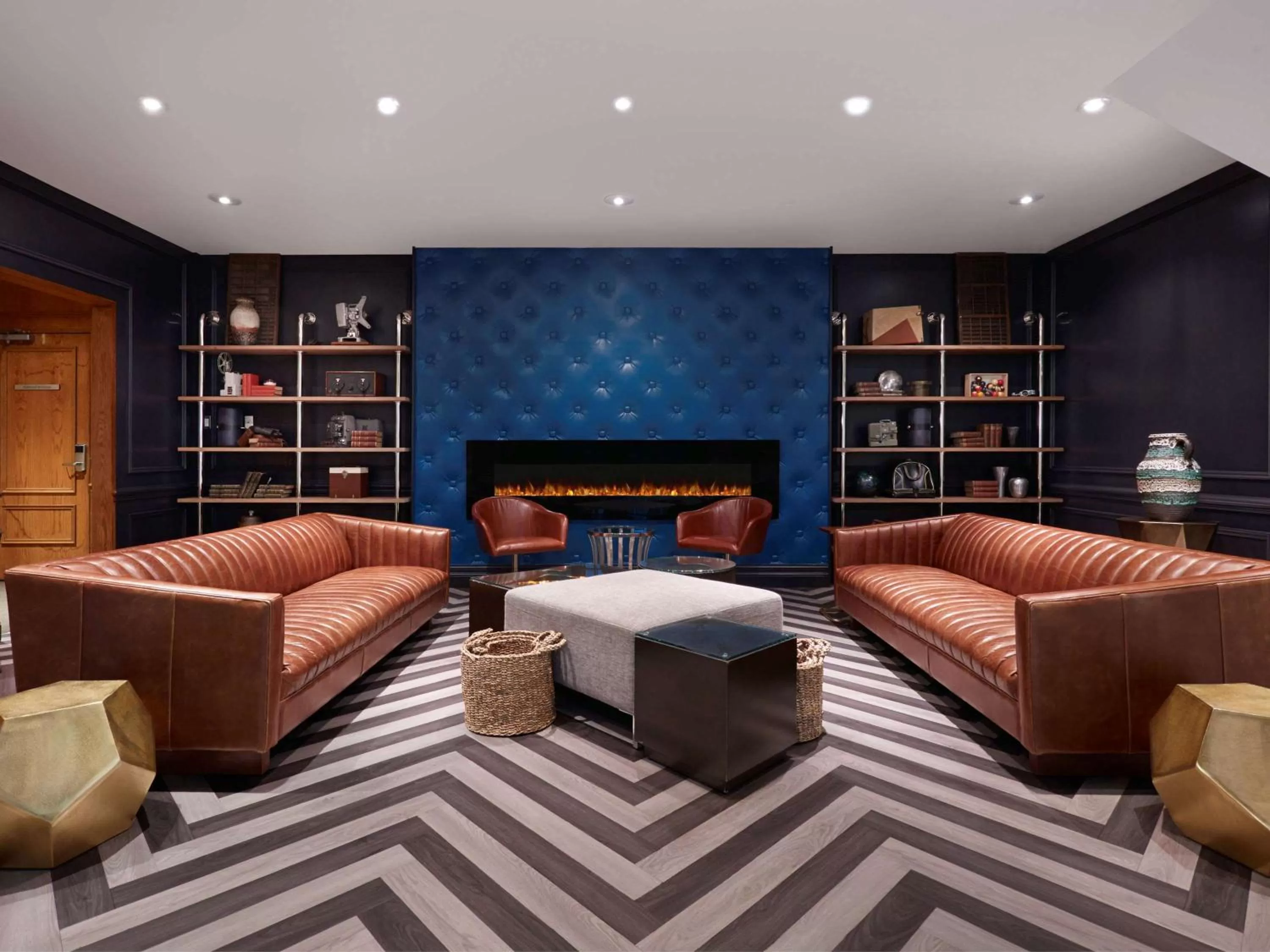 Restaurant/places to eat in The Novotel Toronto Centre