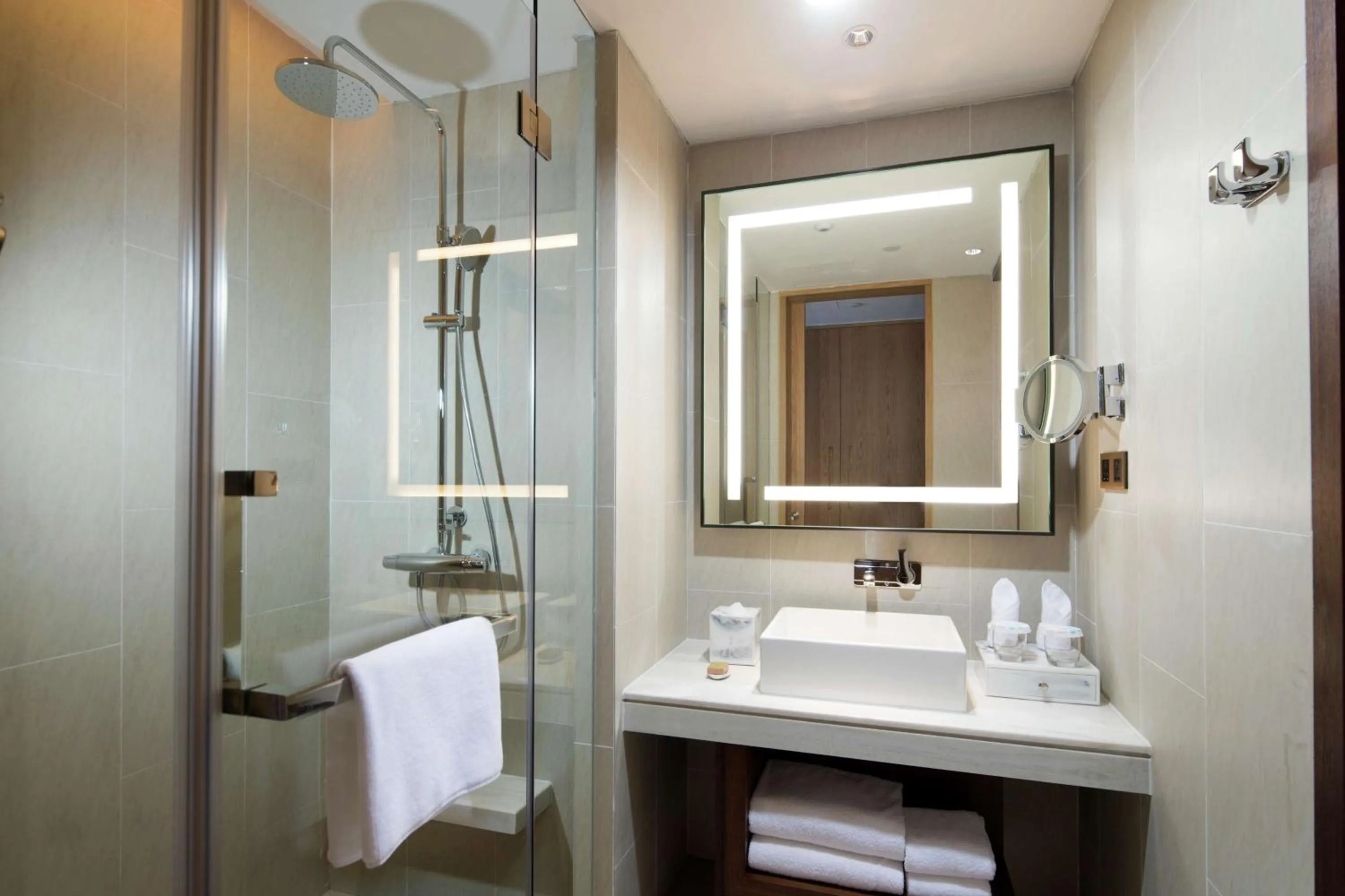 Bathroom in Hilton Garden Inn Zhuhai Hengqin