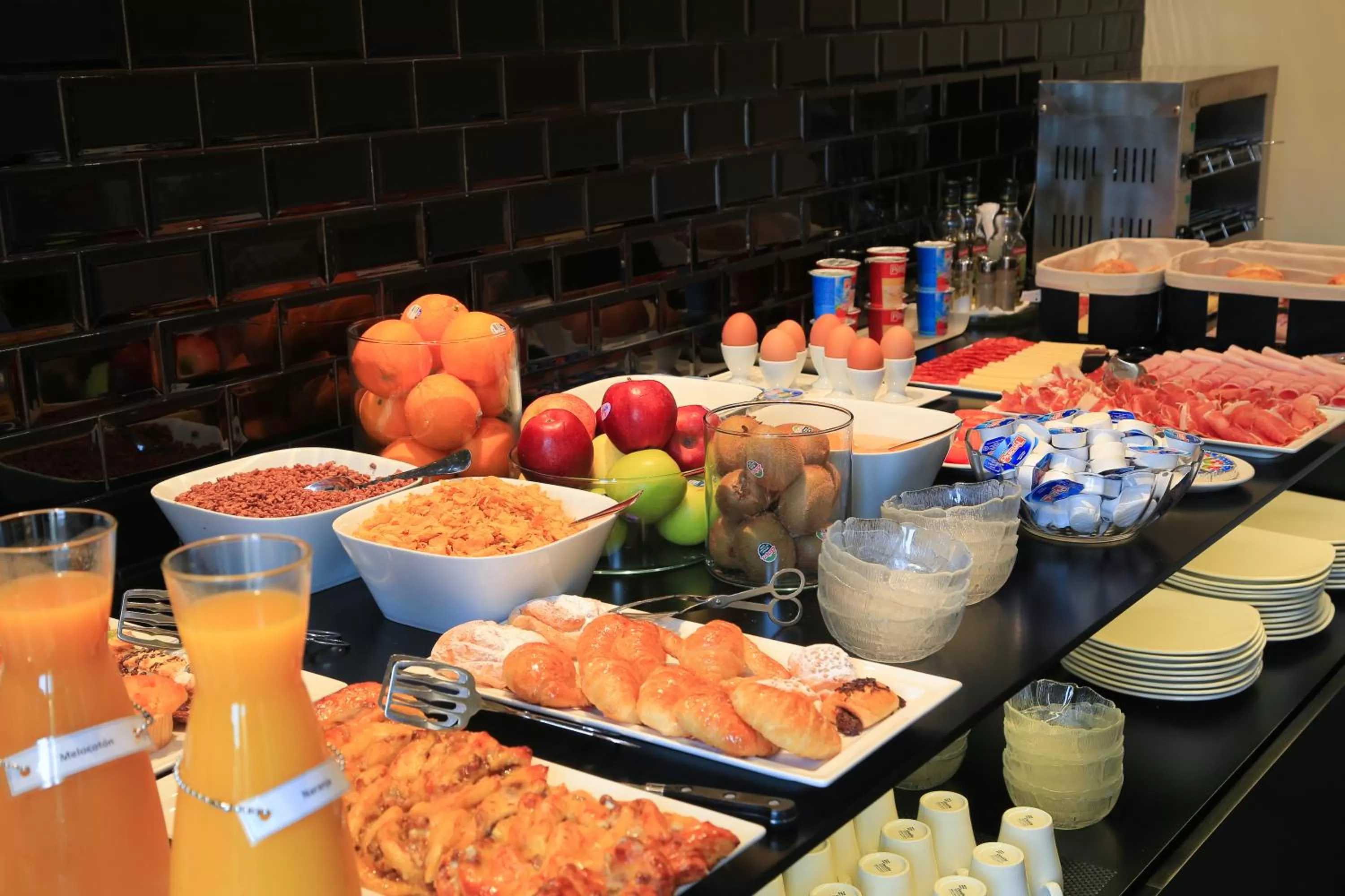 Breakfast in Habitus Hotel Leyre