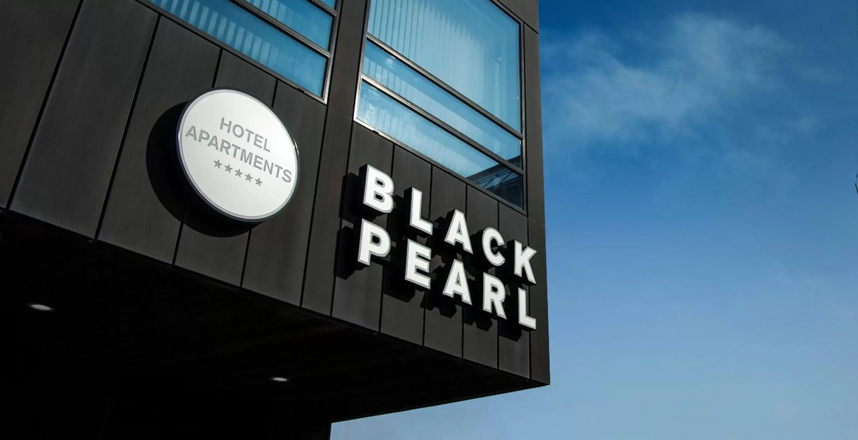 Black Pearl Apartment Hotel Black Pearl Apartment Hotel