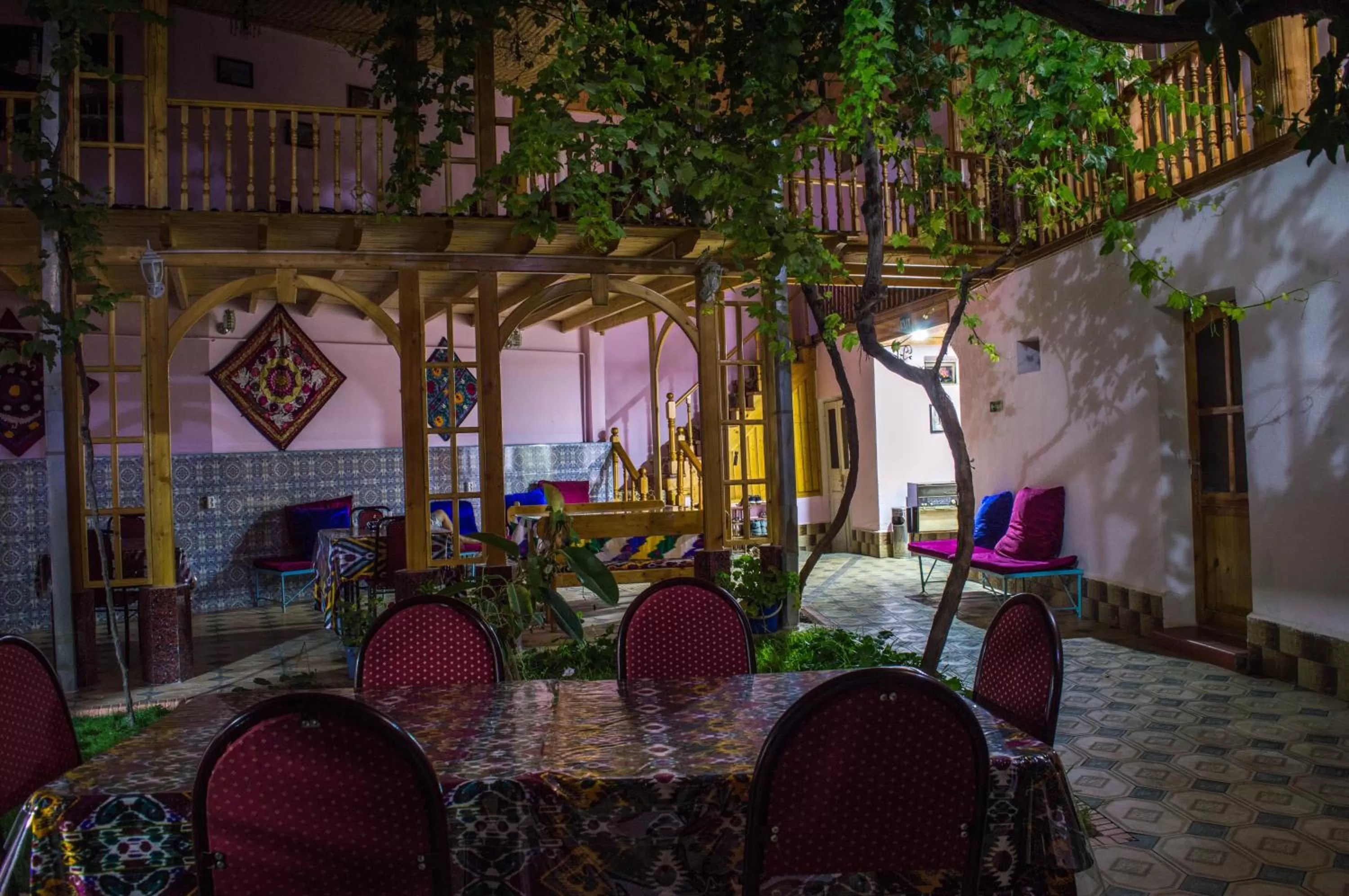 Garden, Restaurant/Places to Eat in Jahongir Guest House