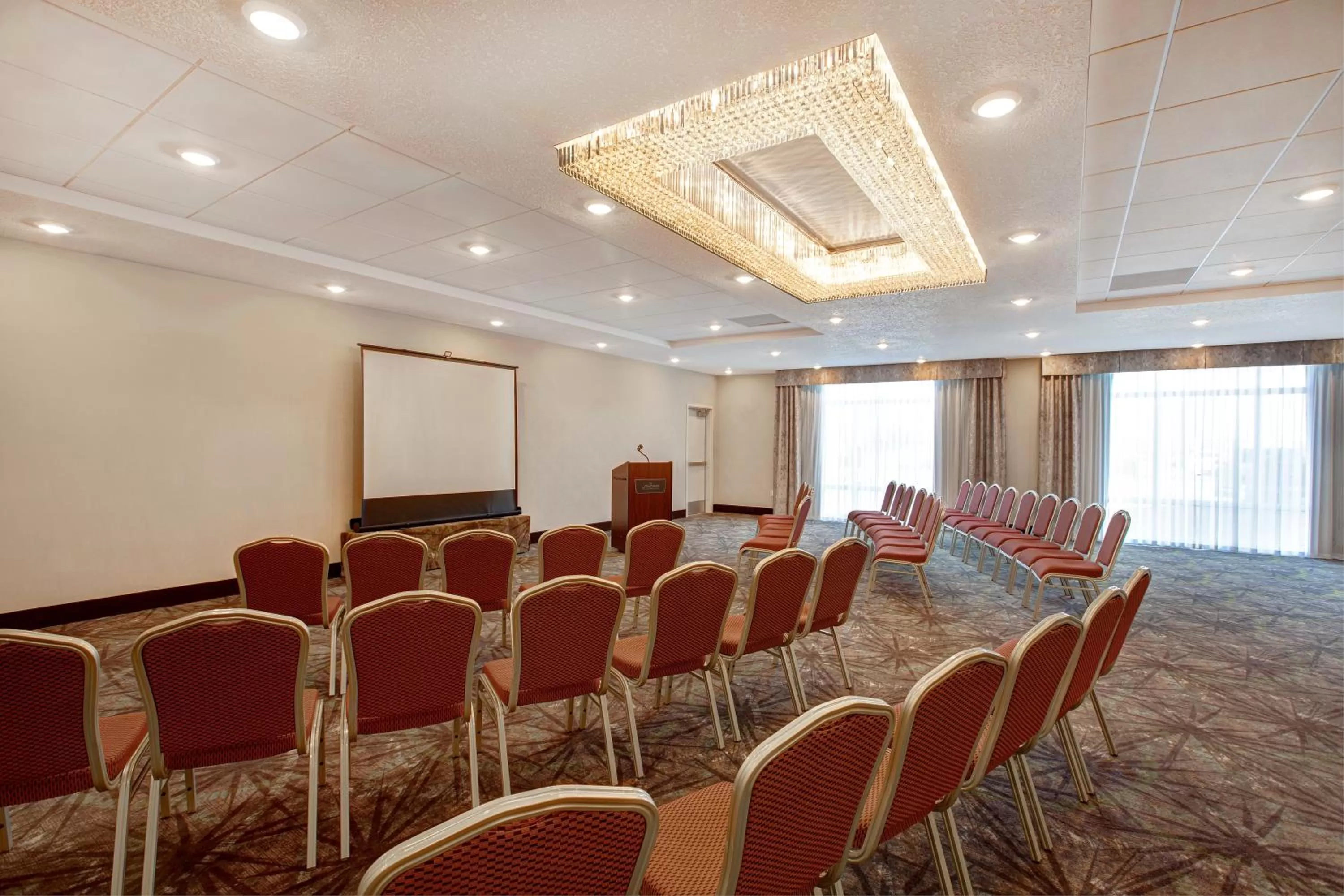 Meeting/conference room in Ramada by Wyndham St Paul AB