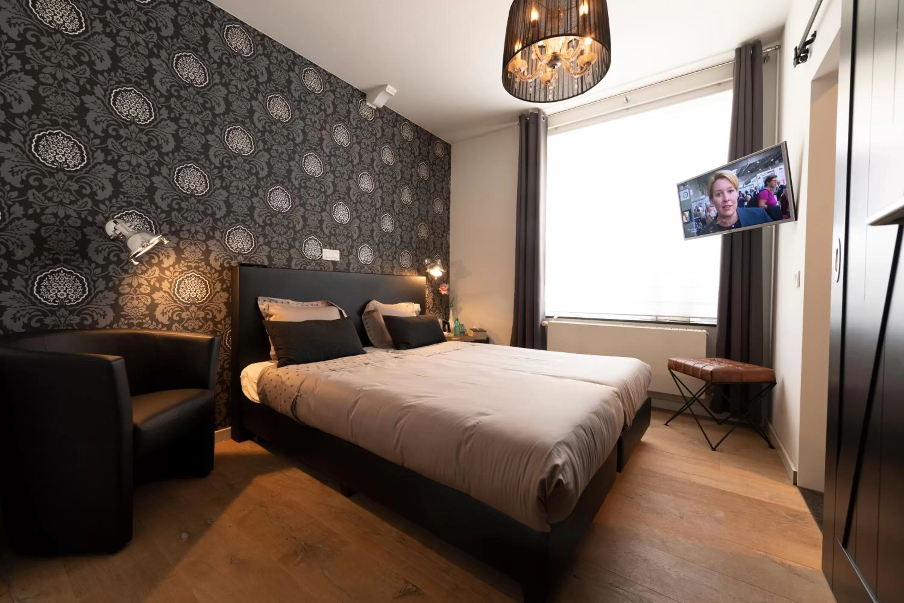 Photo of the whole room, Bed in B&B Montenakerhof