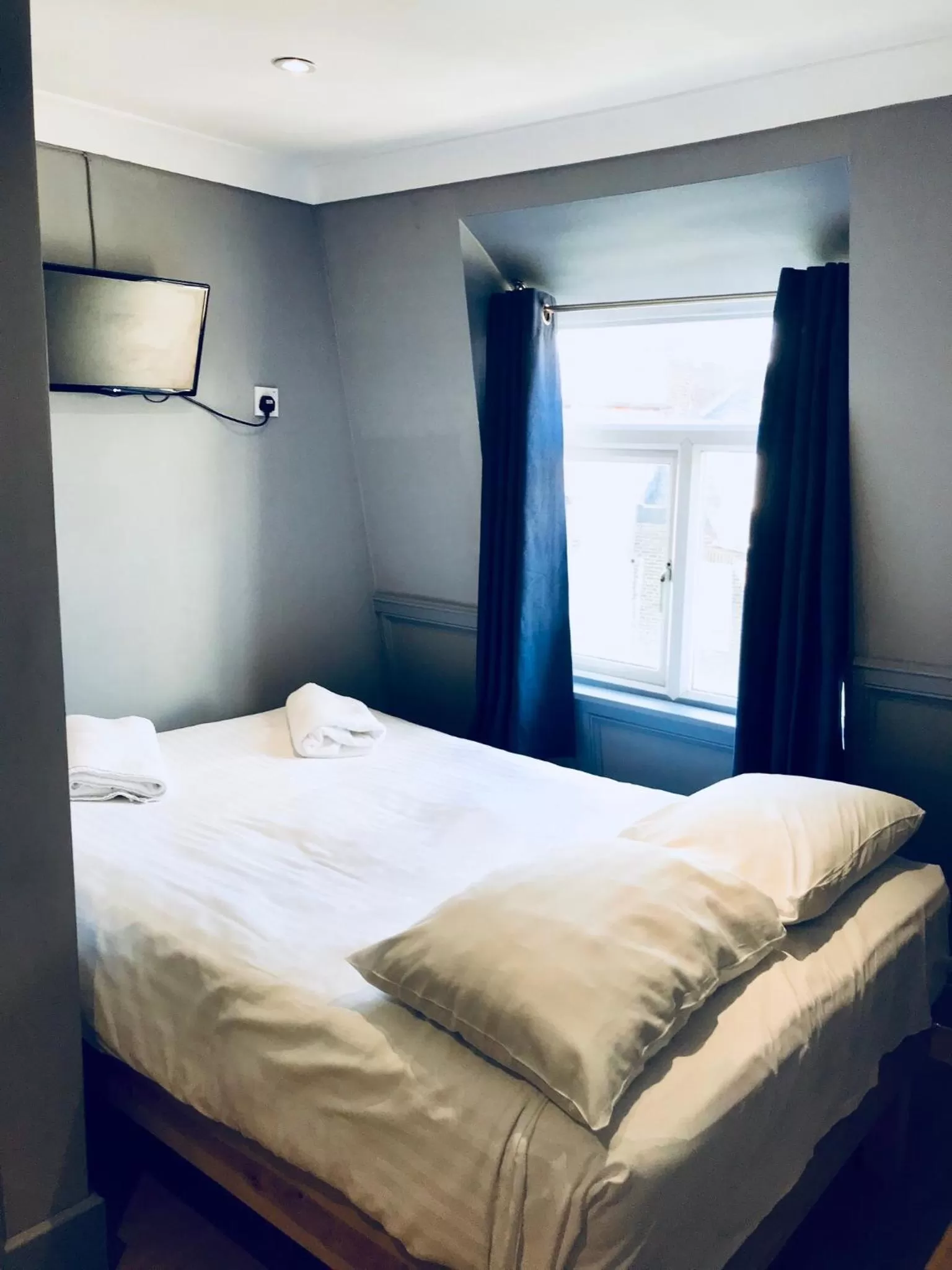 Bed in KX Rooms Kings Cross