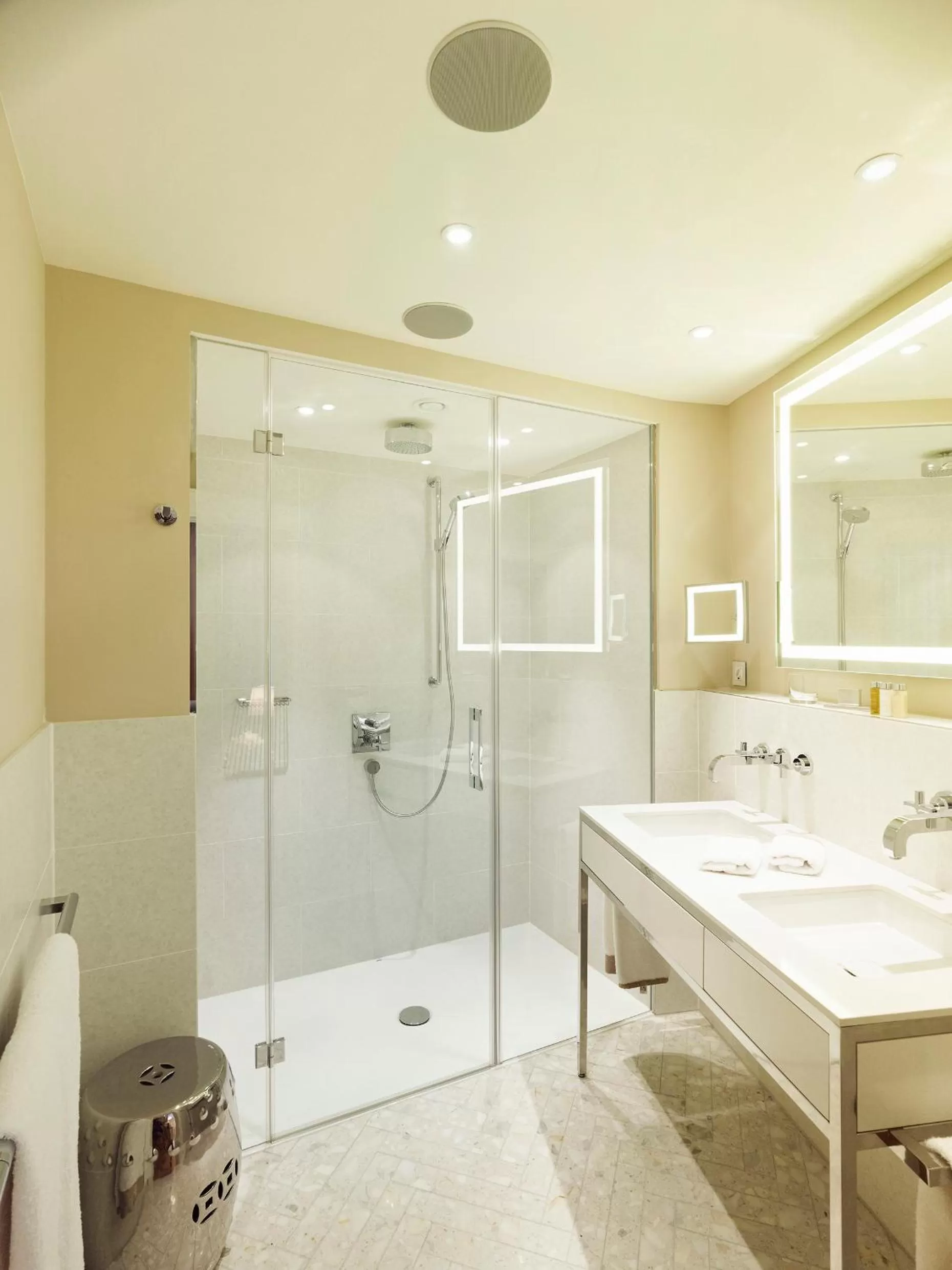 Bathroom in Hotel Sans Souci Wien