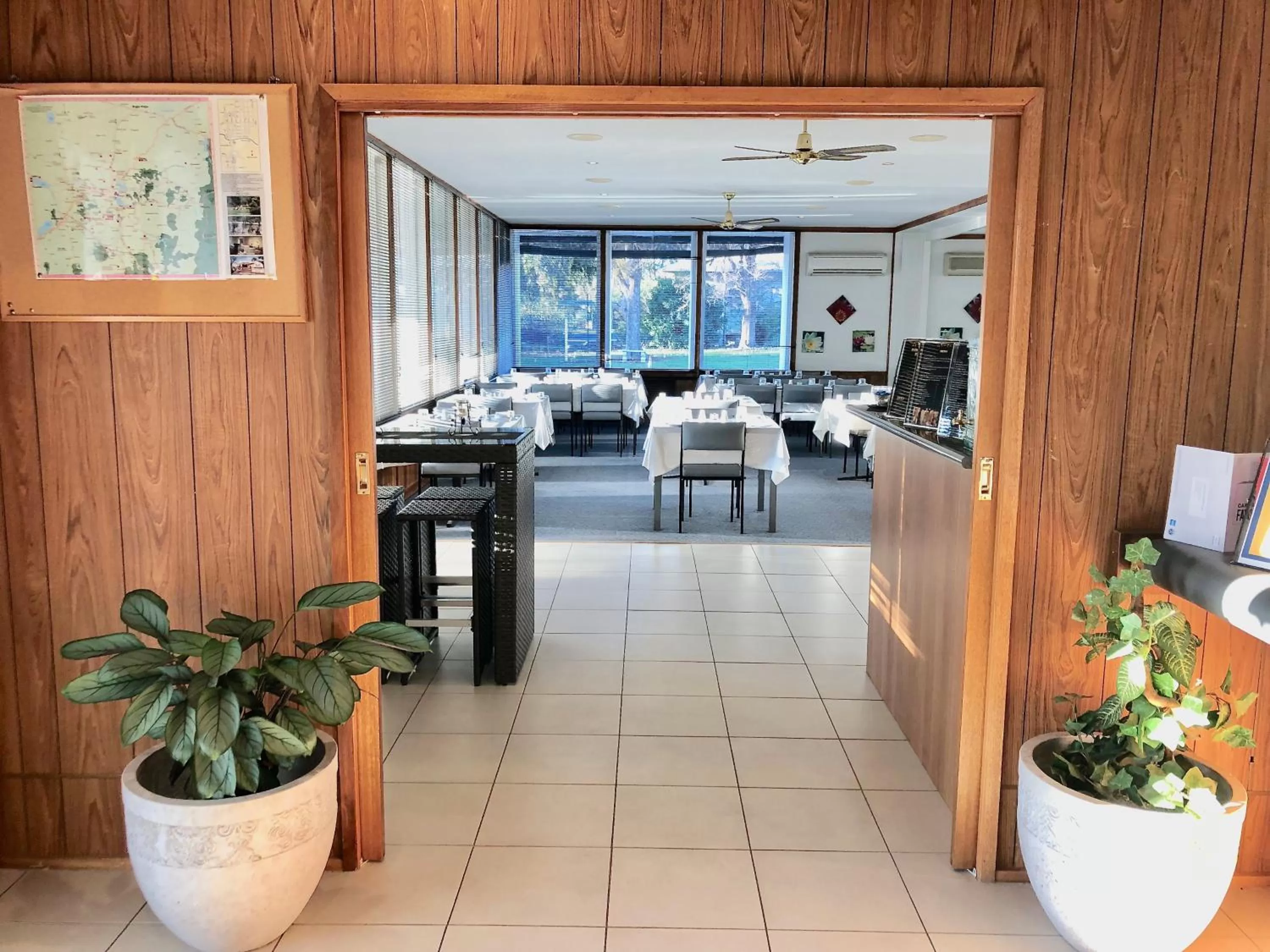 Byer Fountain Motor Inn