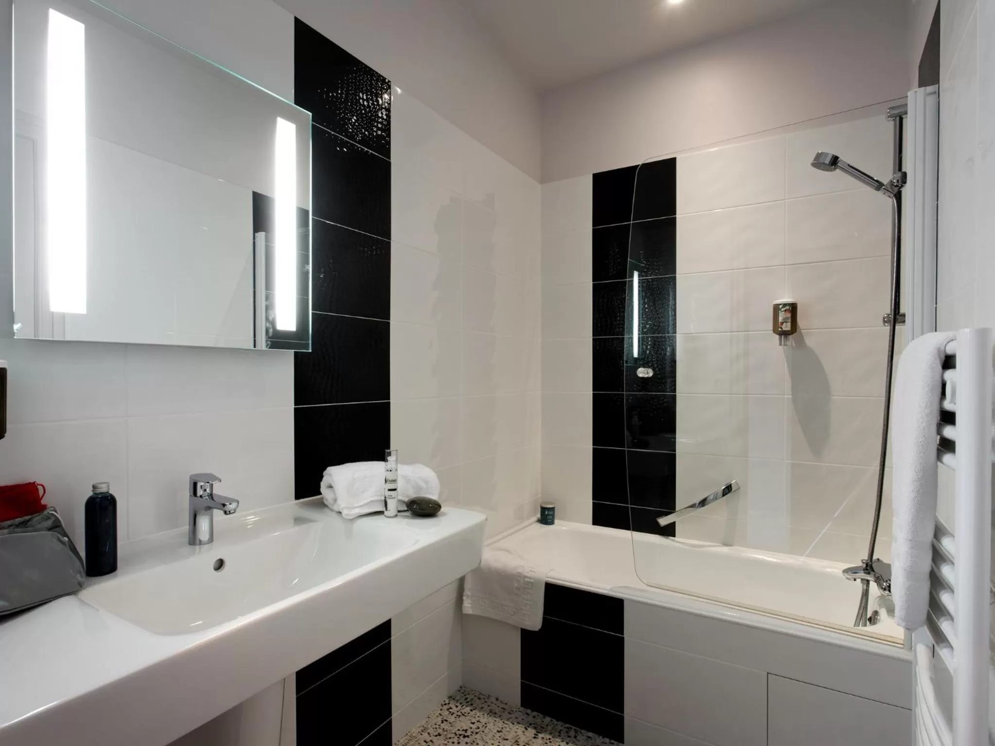 Standard Double Room in Hôtel La Résidence des Artistes